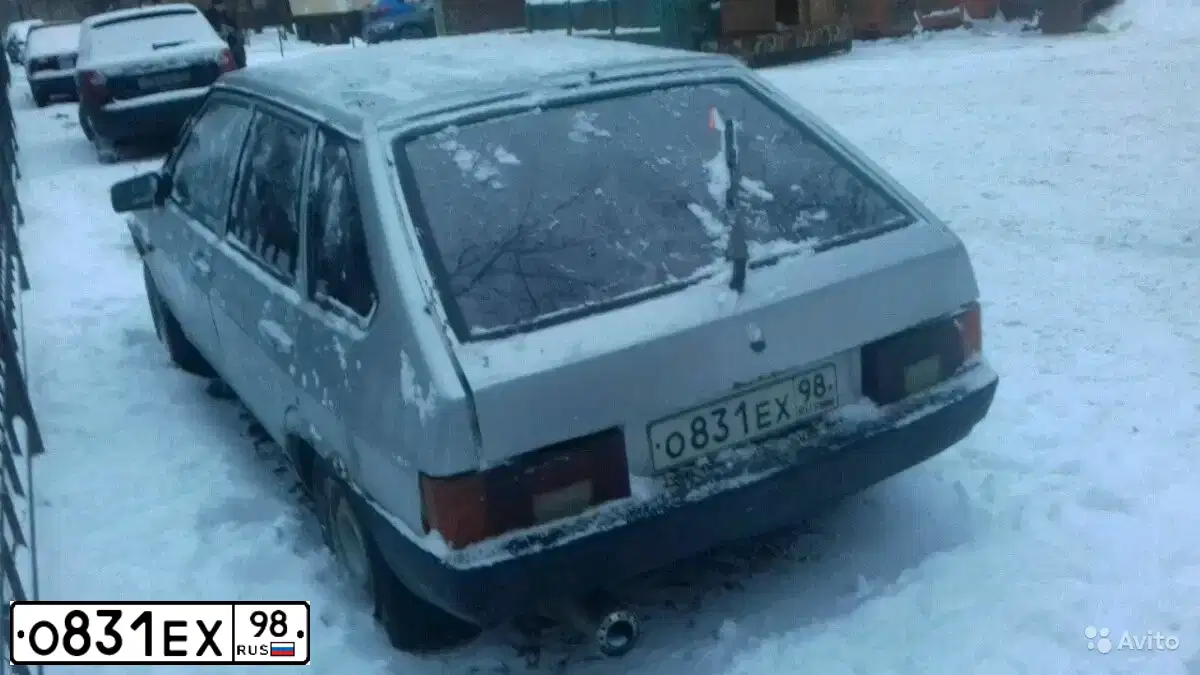 Фото автомобиля LADA 2109 SAMARA, 2003 — госномер О831ЕХ98. Цвет: СВЕТЛО-СЕРЕБРИСТ МЕТАЛЛИК