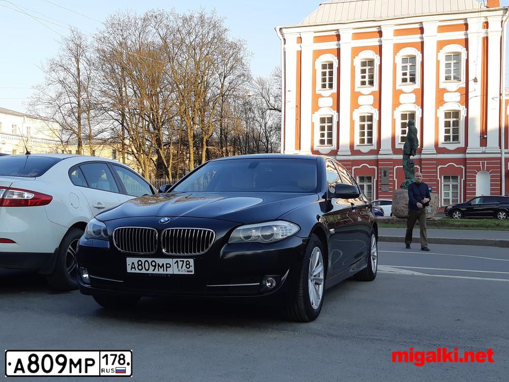 Фото автомобиля BMW SERIE 5, 2012 — госномер А809МР178. Цвет: ЧЕРНЫЙ