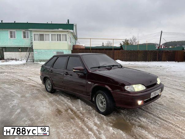 Фото автомобиля LADA 2114 SAMARA, 2011 — госномер Х673КР18. Цвет: ТЕМНО-ВИШНЕВЫЙ