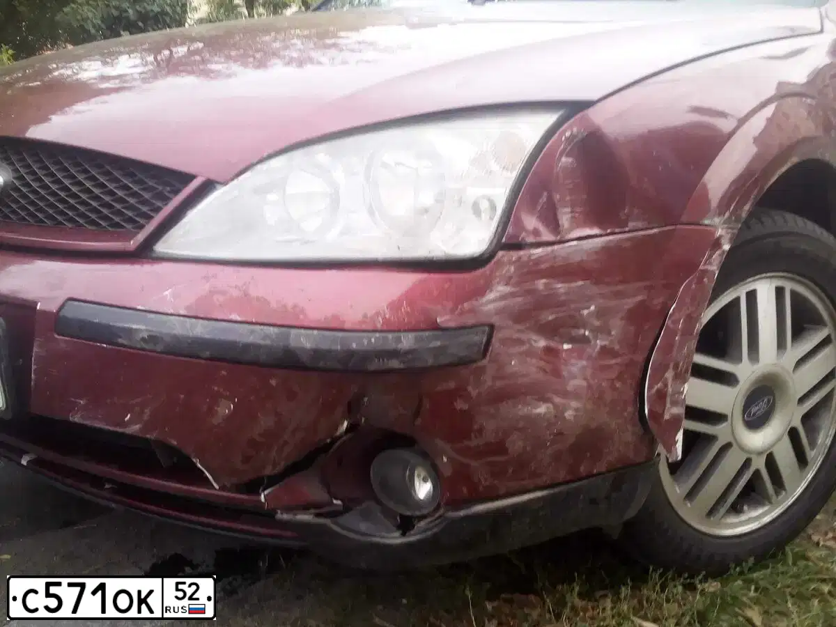 Фото автомобиля FORD MONDEO, 2001 — госномер М971КХ82. Цвет: ТЕМНО-КРАСНЫЙ