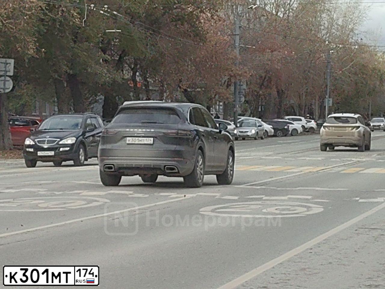 Фото автомобиля LADA 2107 LADA, 2005 — госномер С196КА774. Цвет: ФИОЛЕТОВЫЙ