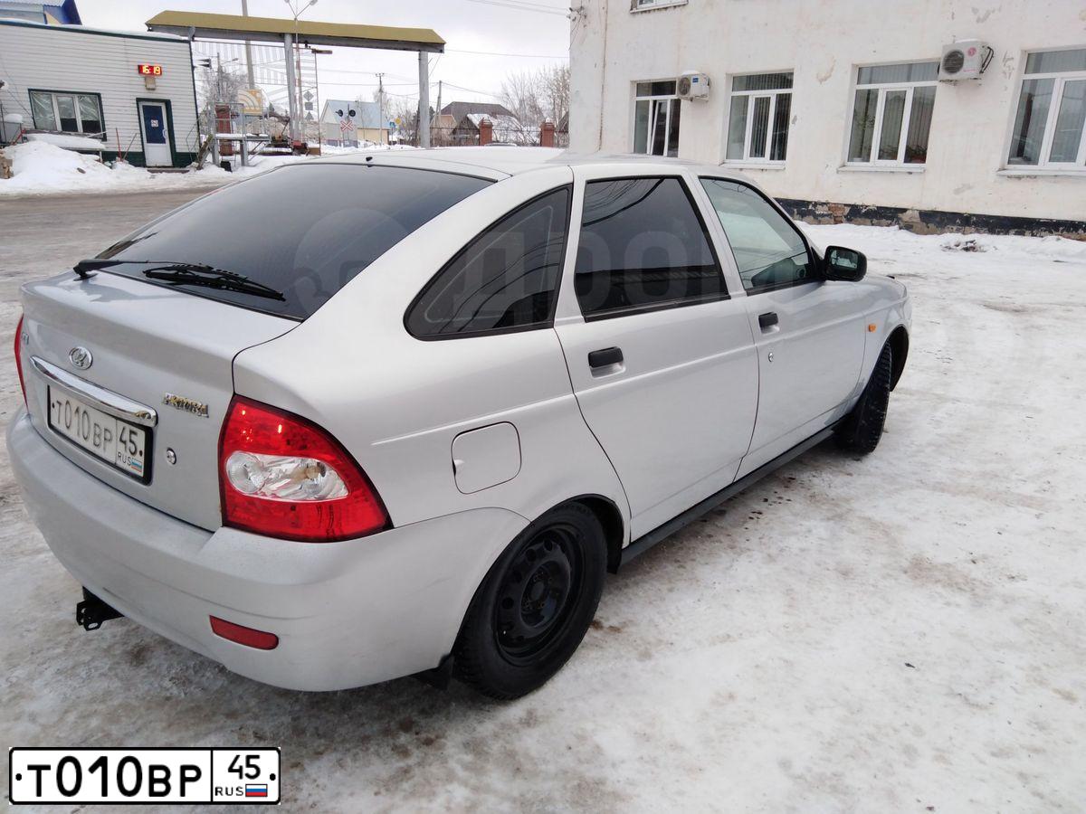 Фото автомобиля LADA 2172 PRIORA, 2008 — госномер У350РН55. Цвет: СВЕТЛО СЕРЕБРИСТЫЙ МЕТАЛЛ
