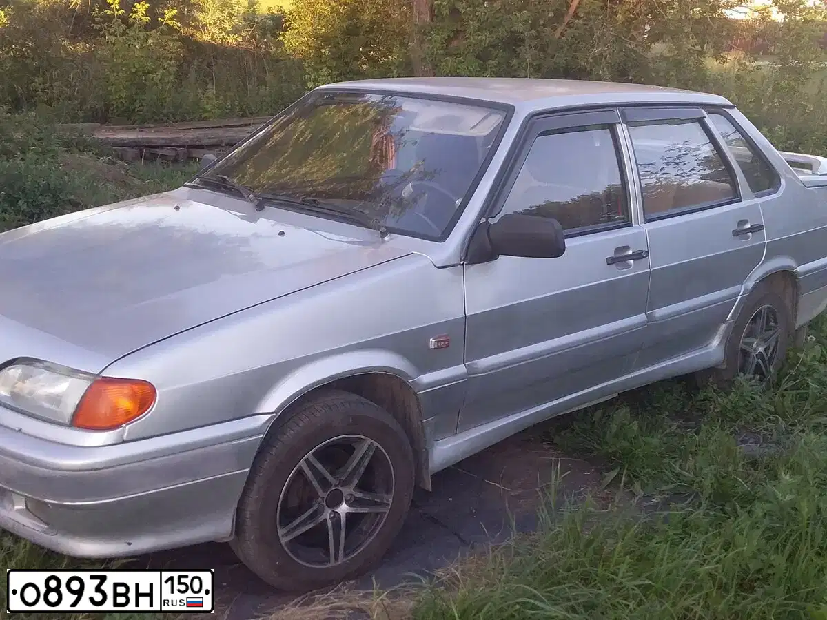 Фото автомобиля LADA 2115, 2006 — госномер Х915ТУ790. Цвет: СВЕТЛО-СЕРЕБРИСТЫЙ  МЕТАЛЛИК
