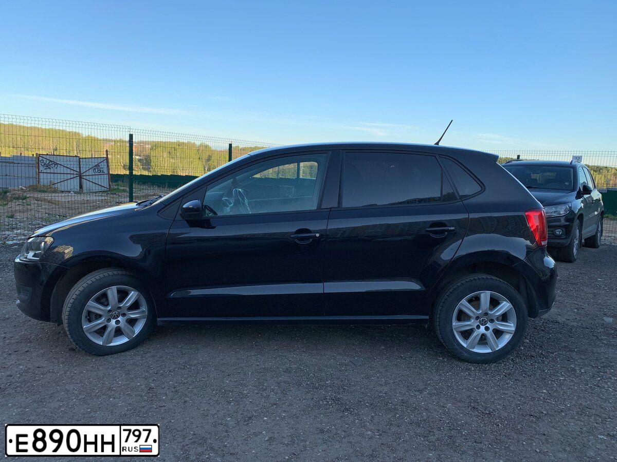 Фото автомобиля VOLKSWAGEN POLO, 2010 — госномер К091СК53