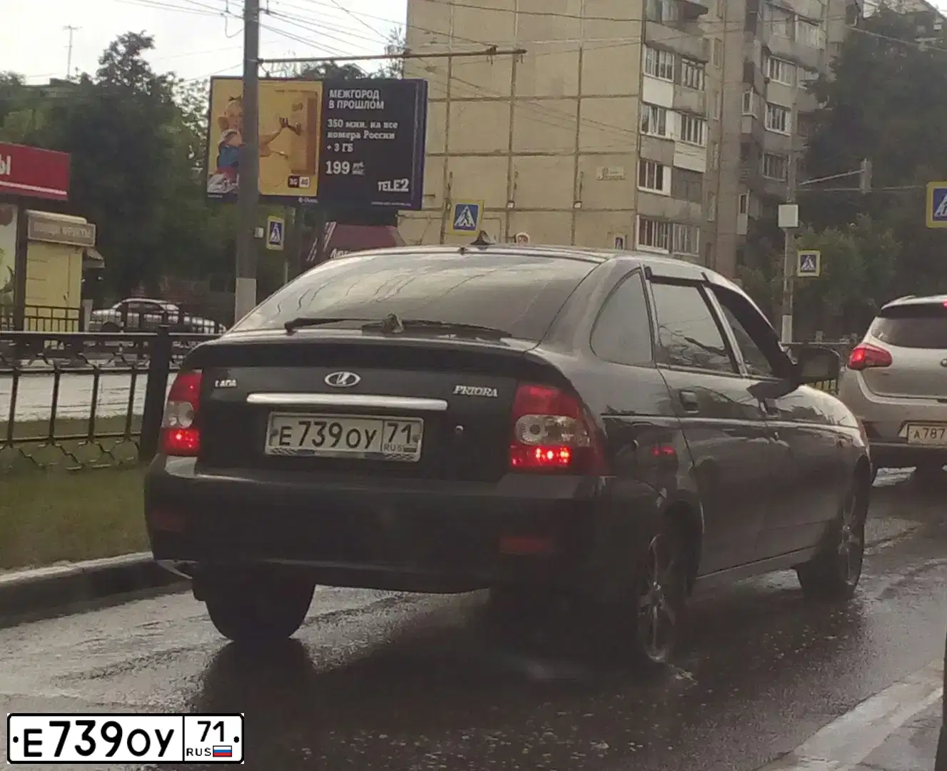 Фото автомобиля LADA PRIORA, 2008 — госномер Е303ЕХ180. Цвет: ГРАФИТОВЫЙ МЕТАЛЛИК
