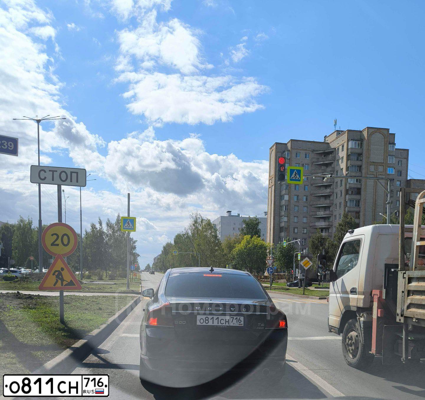 Фото автомобиля VOLVO S80, 2007 — госномер О811СН716. Цвет: ЧЕРНЫЙ