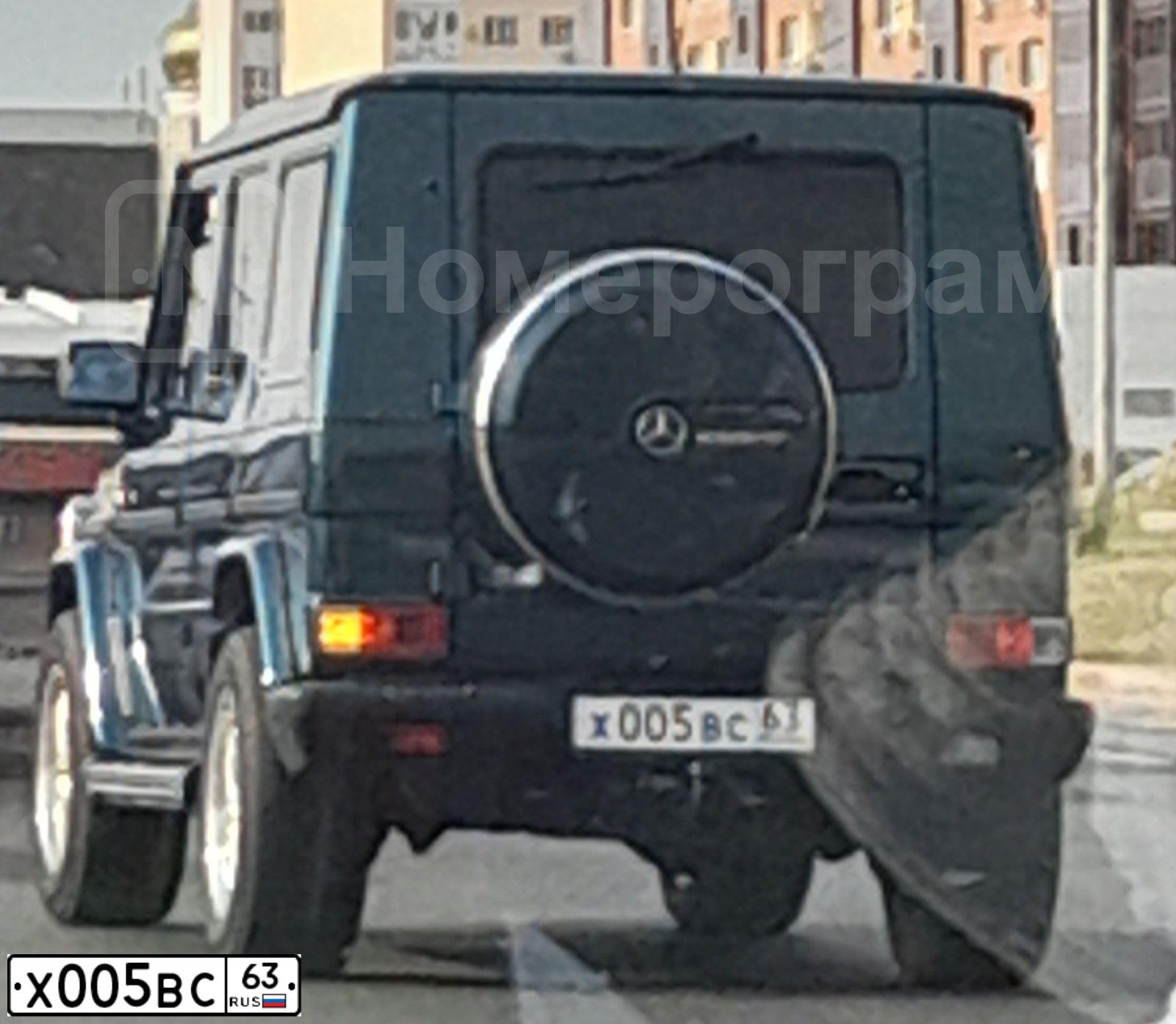 Фото автомобиля MERCEDES G-KLASSE, 1996 — госномер Х005ВС63. Цвет: ЗЕЛЕНЫЙ