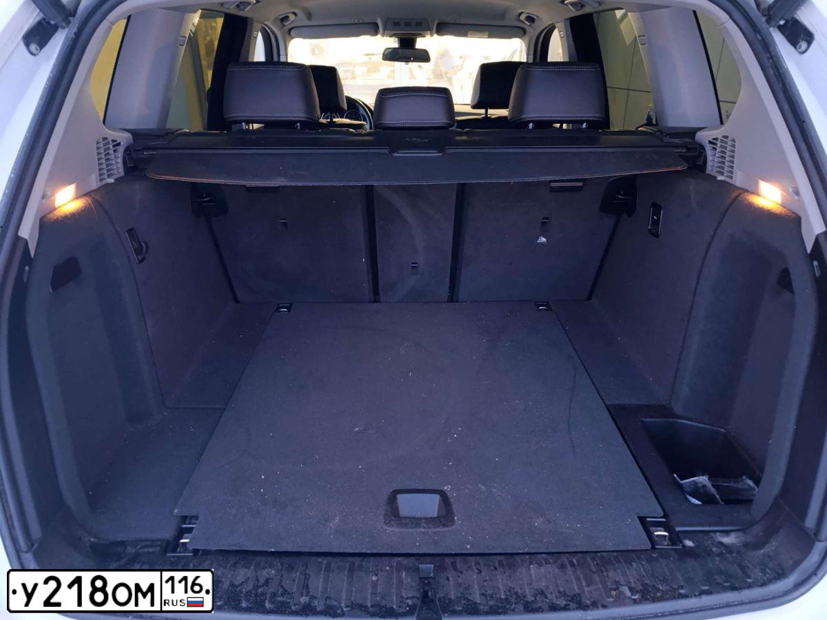 Фото автомобиля BMW X3, 2014 — госномер У218ОМ116. Цвет: БЕЛЫЙ
