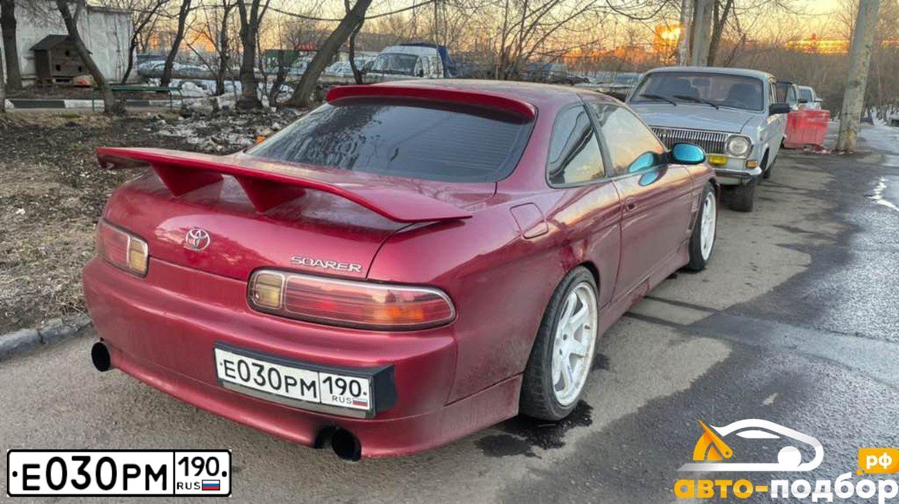 Фото автомобиля LADA 2104, 2009 — госномер Е030РМ190. Цвет: АВОКАДО