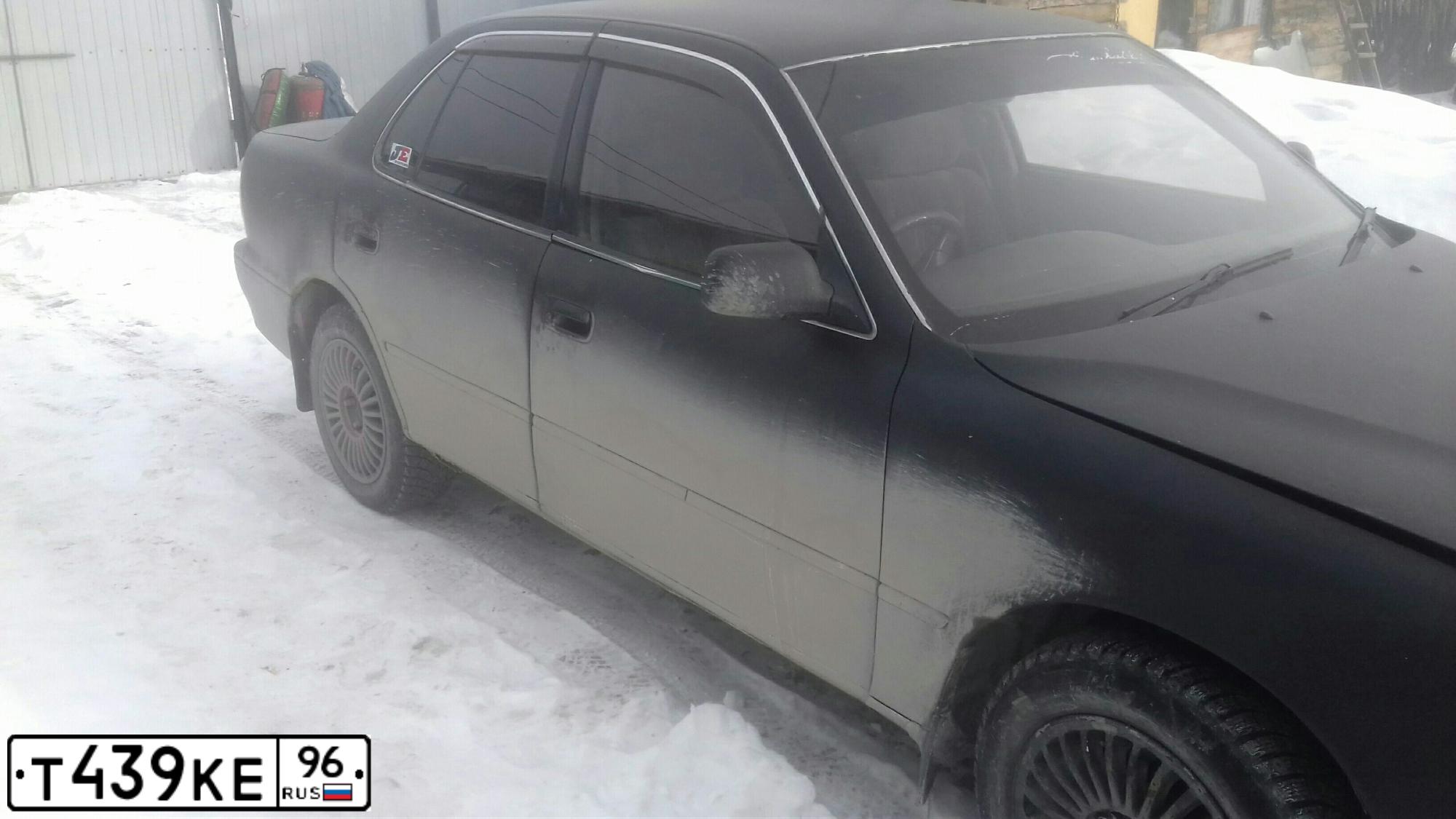 Фото автомобиля TOYOTA CAMRY, 1991 — госномер Р597СЕ196