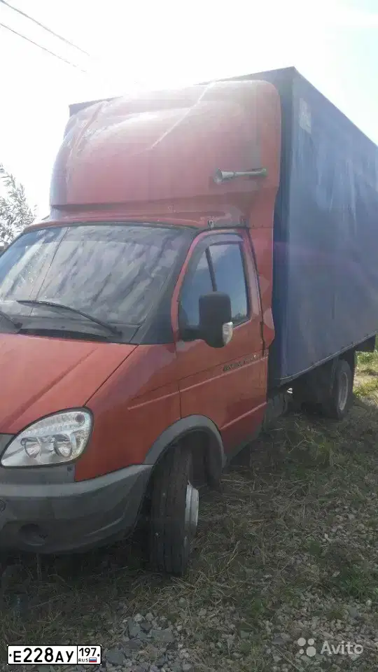 Фото автомобиля GAZ 3302 EL, 2010 — госномер Е228АУ197. Цвет: ОРАНЖЕВЫЙ