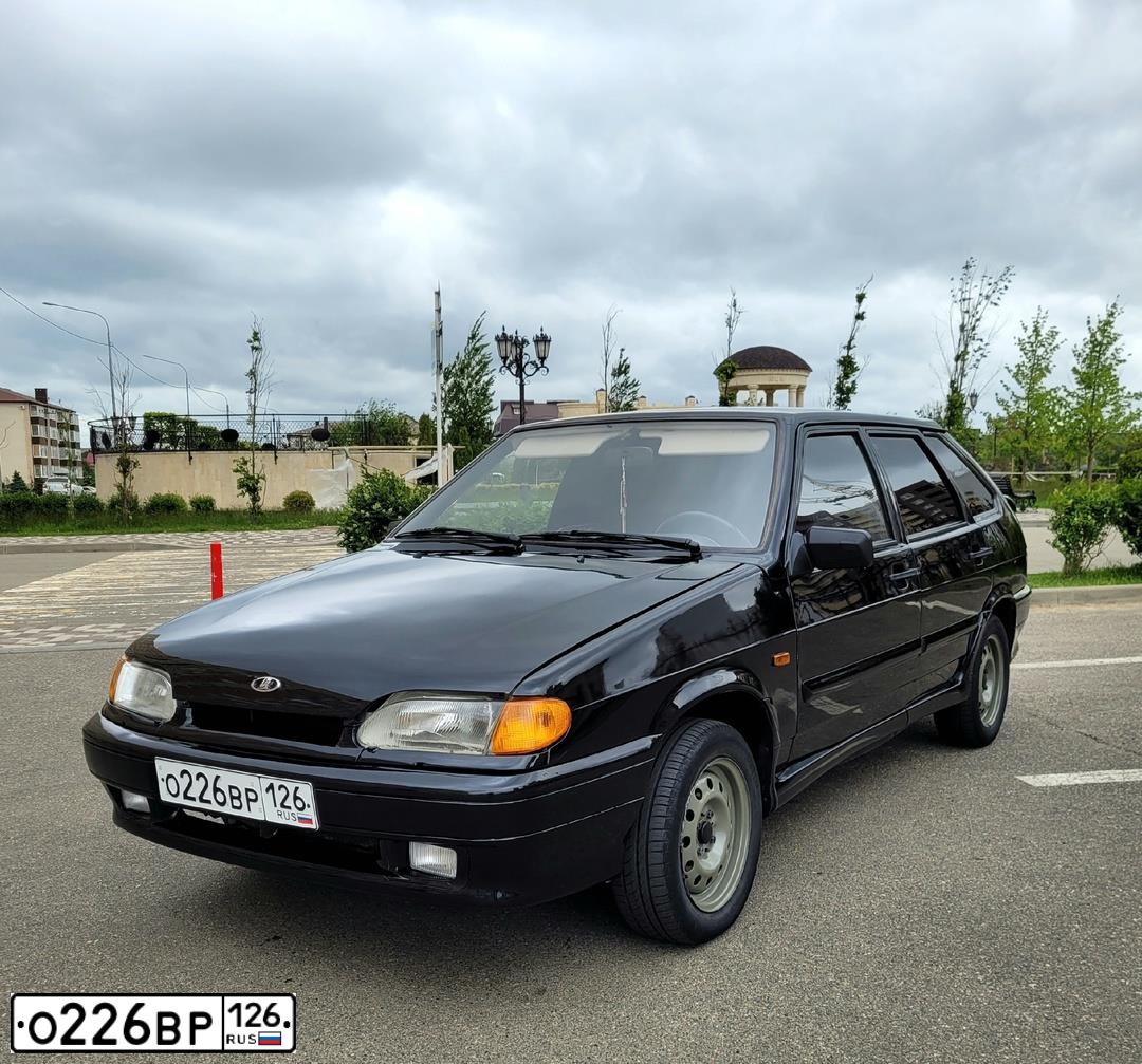 Фото автомобиля LADA 2114 SAMARA, 2009 — госномер В343ВК193. Цвет: ГРАФИТОВЫЙ МЕТАЛЛИК