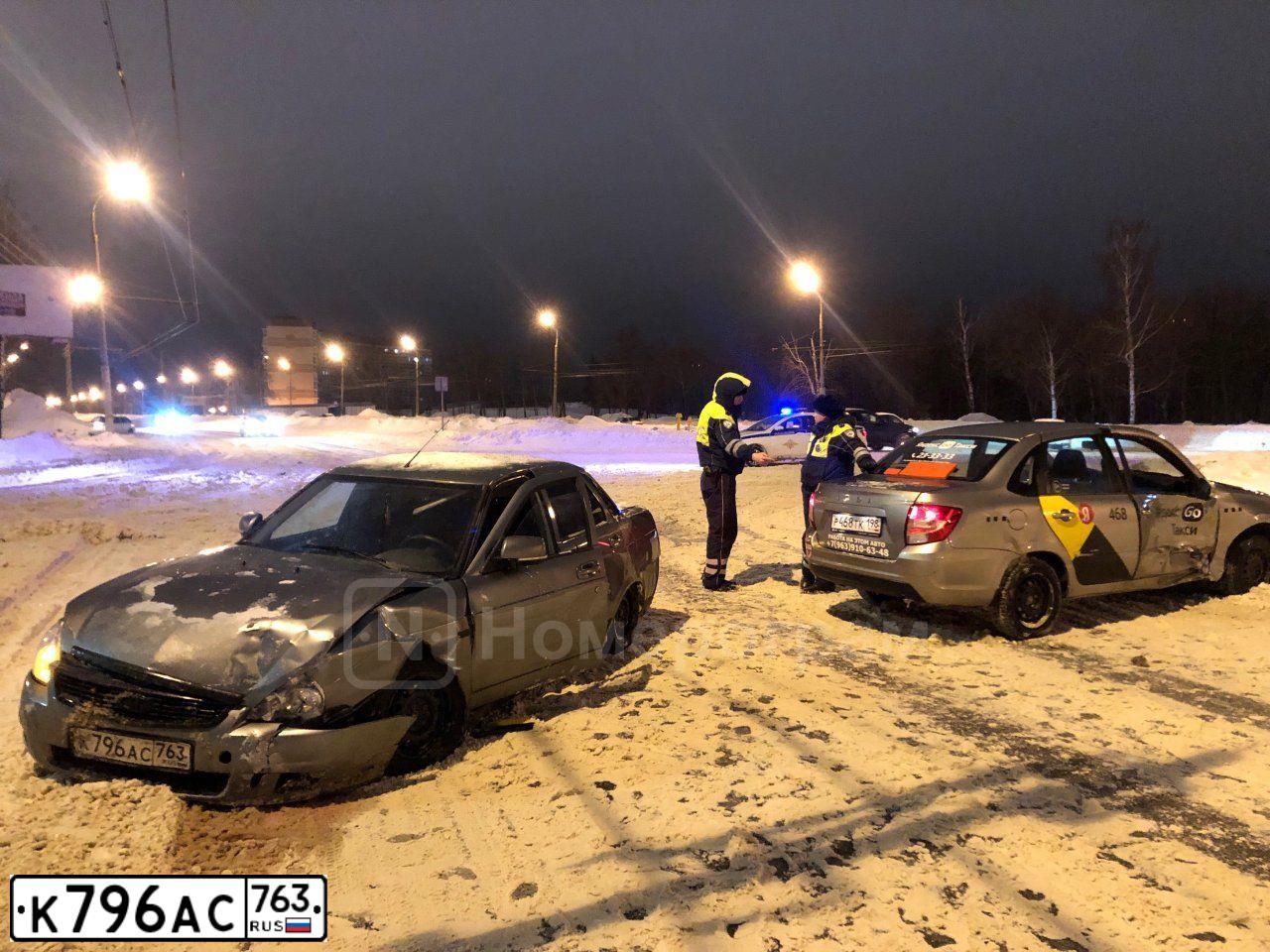 Фото автомобиля LADA 2170 PRIORA, 2011 — госномер К796АС763. Цвет: СРЕДНИЙ СЕРО-ЗЕЛЕНЫЙ МЕТ.
