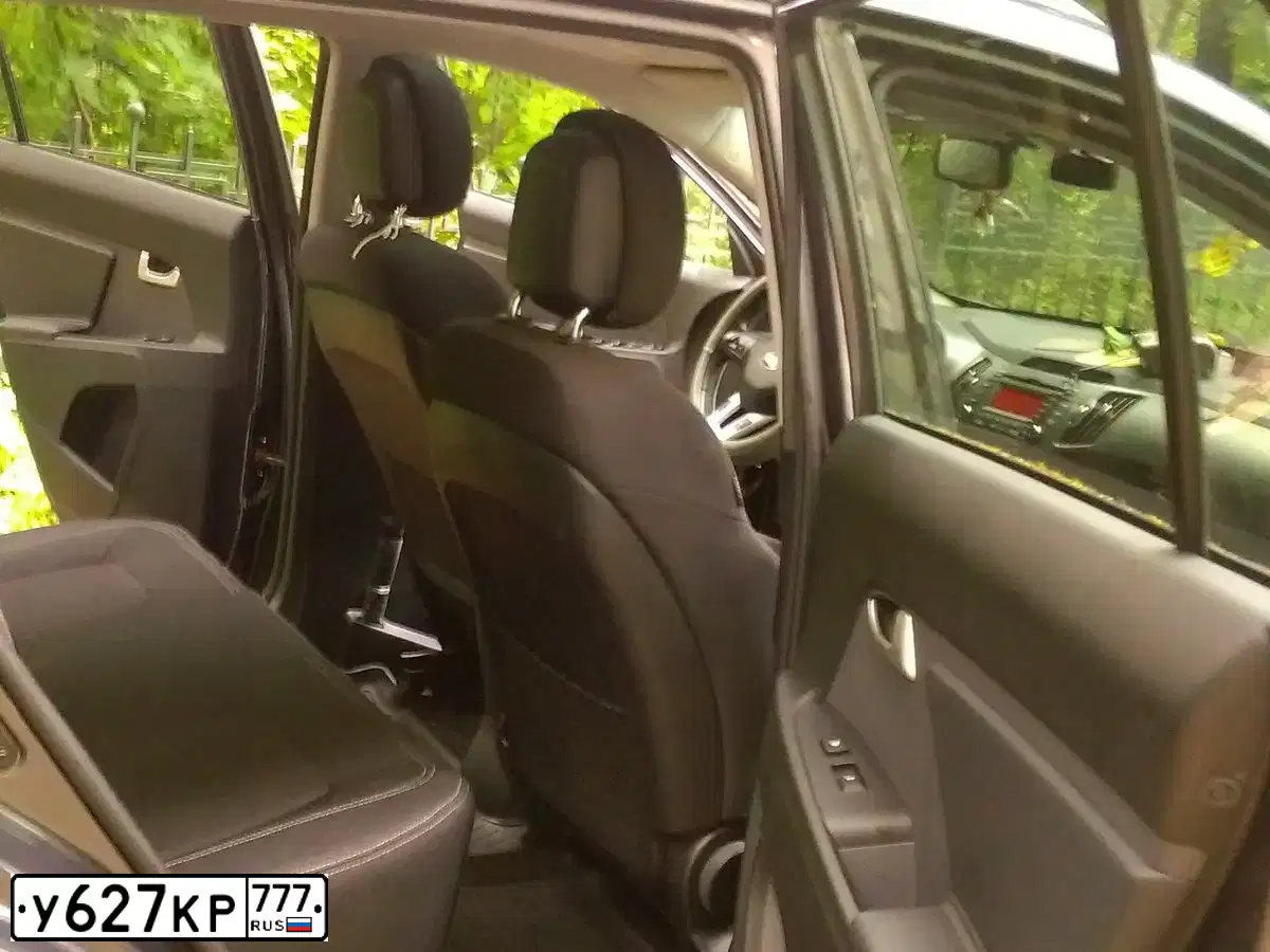 Фото автомобиля KIA SPORTAGE, 2014 — госномер С830ТУ790. Цвет: Серый