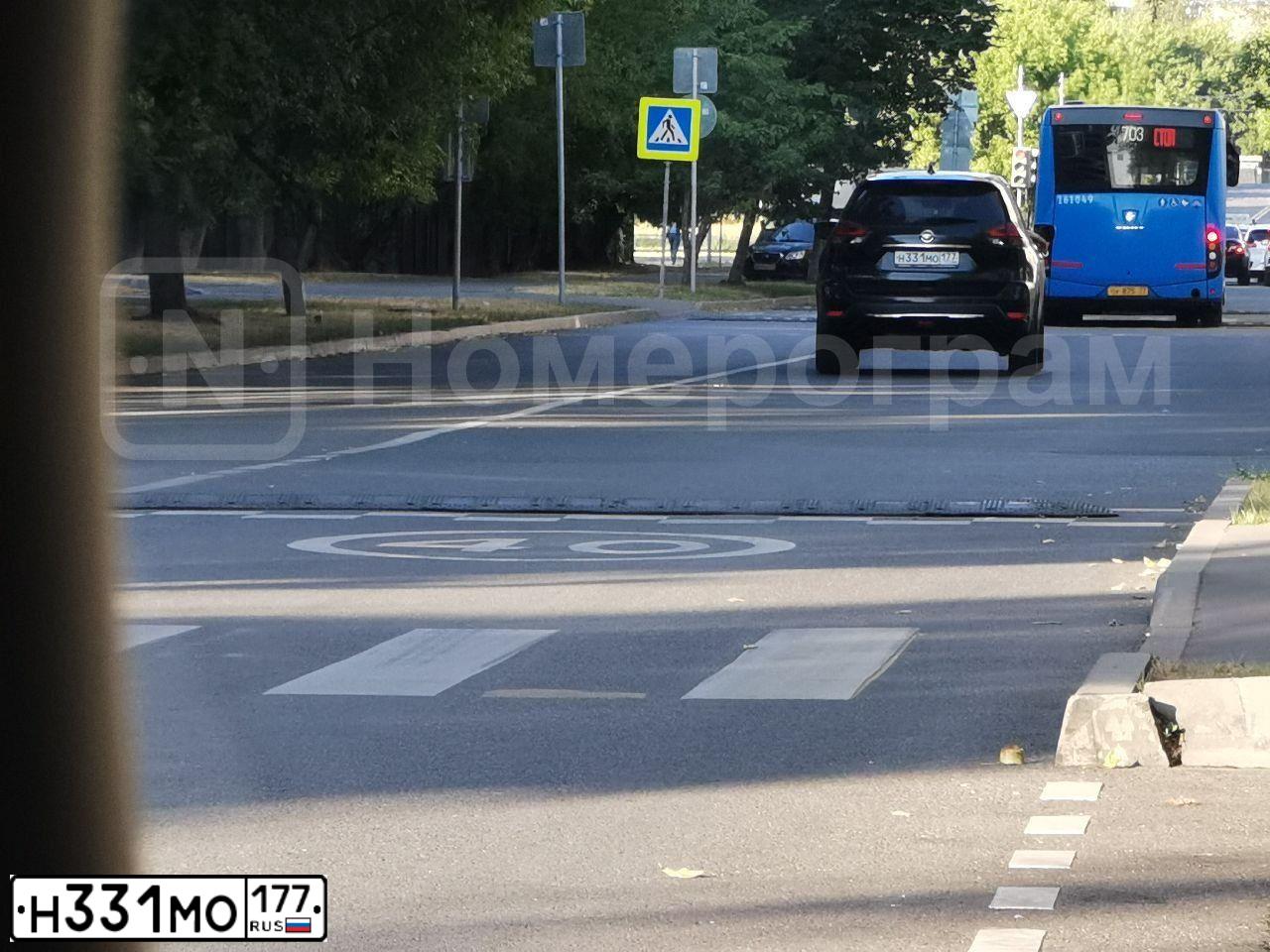 Фото автомобиля NISSAN X-TRAIL, 2019 — госномер Н331МО177. Цвет: ЧЕРНЫЙ