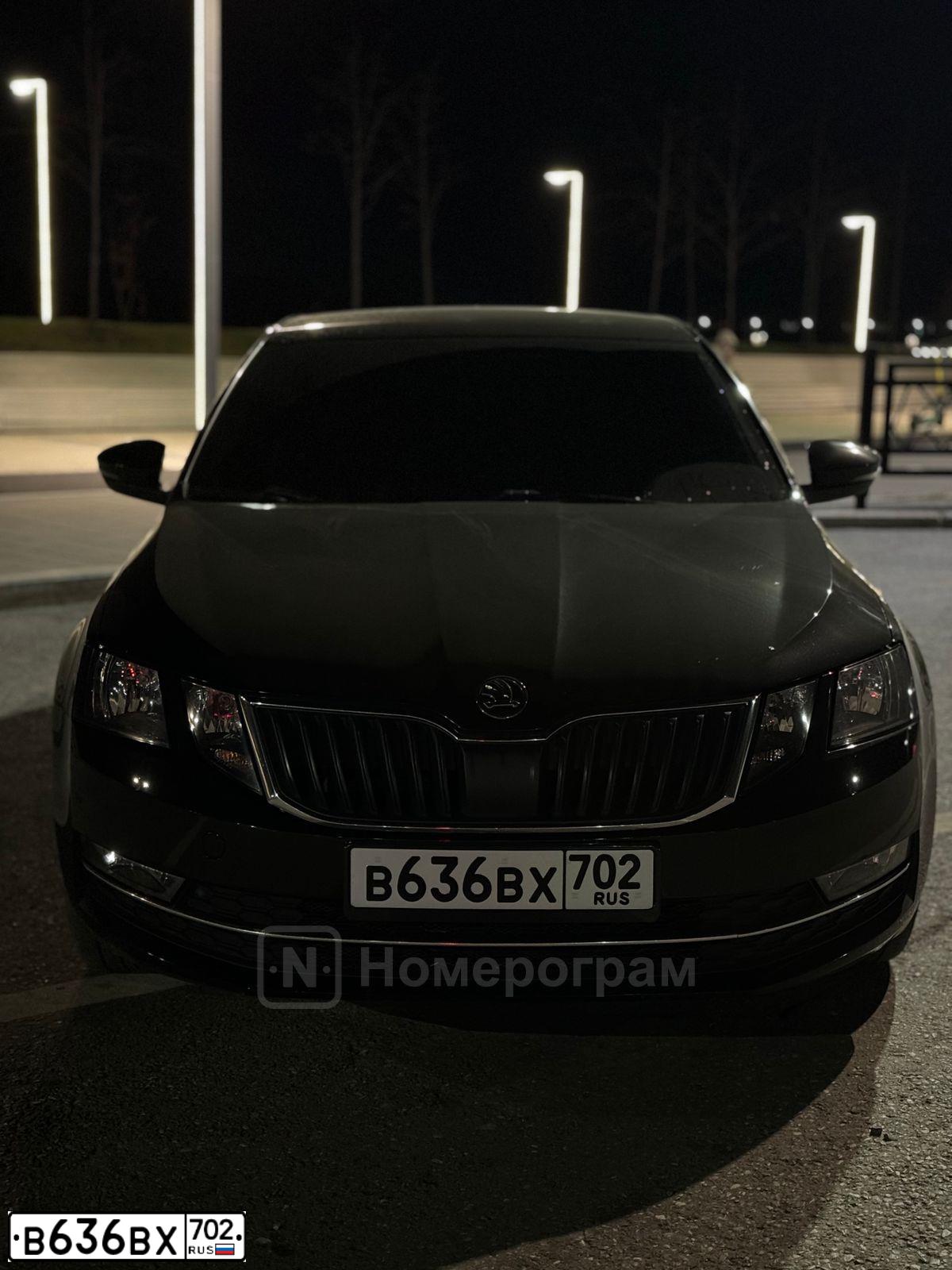 Фото автомобиля LADA 2170 PRIORA, 2009 — госномер В636ВХ702. Цвет: Темно-зеленый