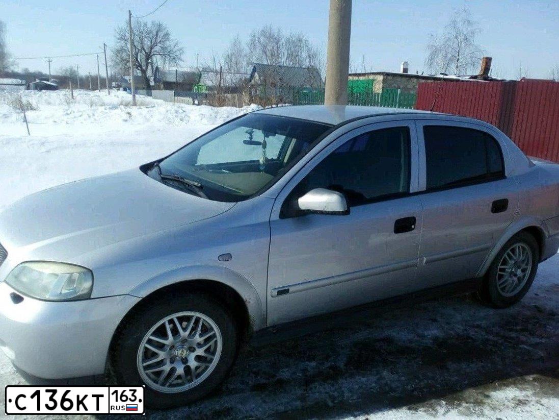 Фото автомобиля CHEVROLET VIVA, 2005 — госномер С136КТ163. Цвет: СВЕТЛО-СЕРЕБРИСТ МЕТАЛЛ