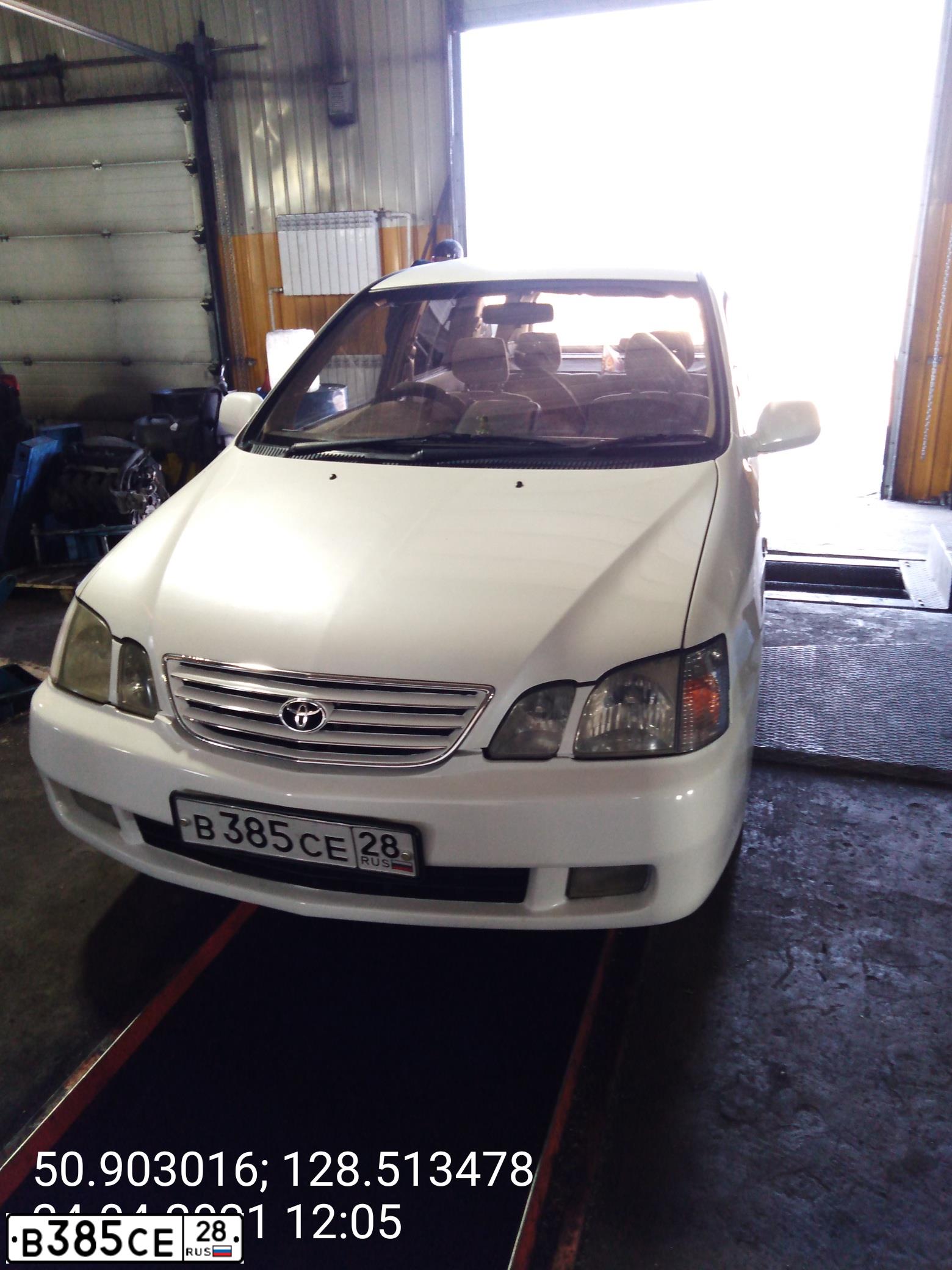 Фото автомобиля TOYOTA GAIA, 1989 — госномер В385СЕ28