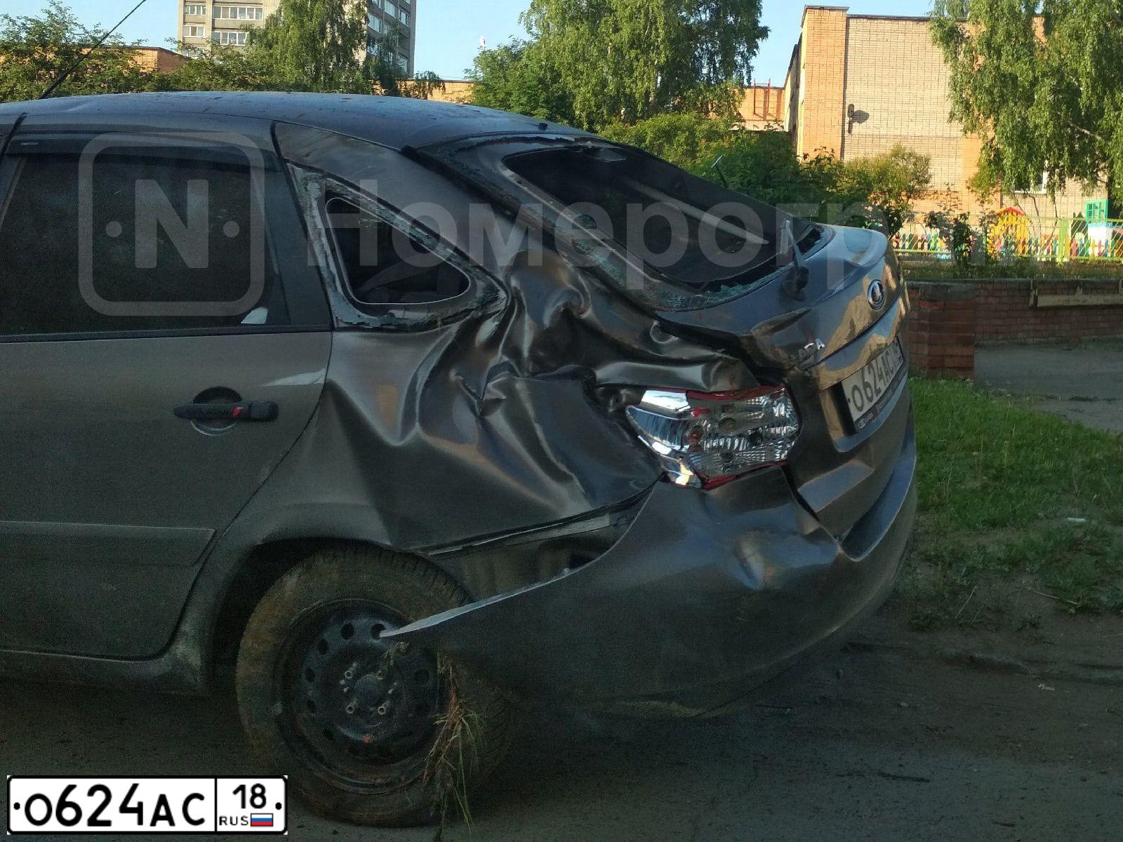 Фото автомобиля ЛАДА 219110 ЛАДА ГРАНТА, 2017 — госномер О624АС18. Цвет: золотисто-коричневый