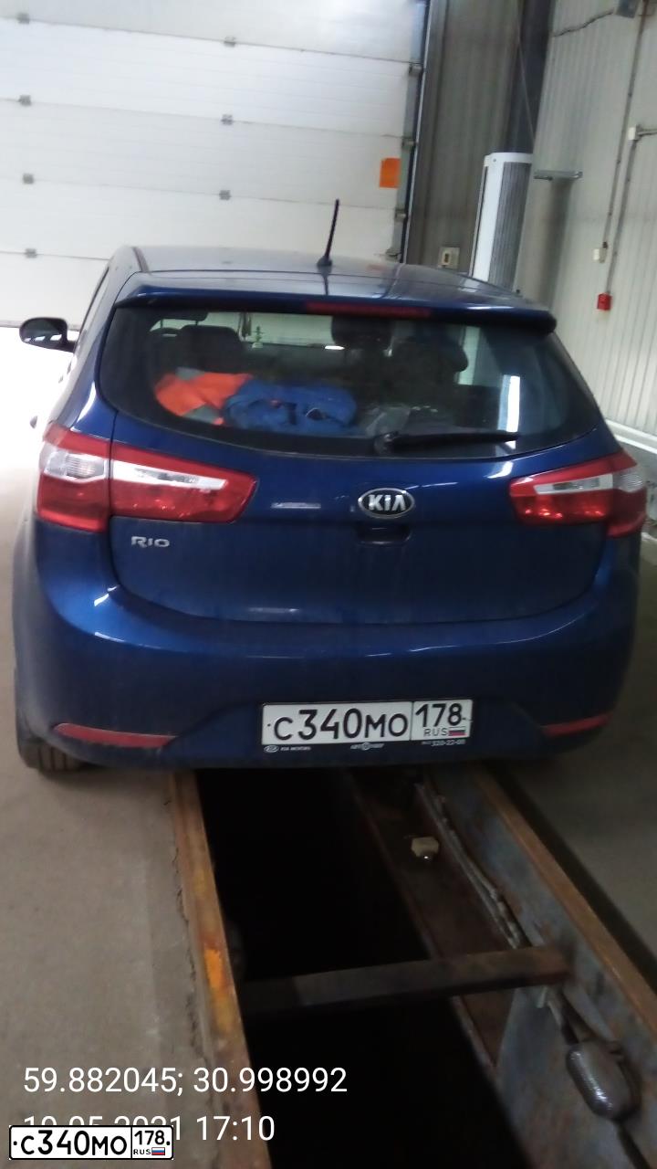 Фото автомобиля KIA RIO, 2014 — госномер С340МО178. Цвет: СИНИЙ