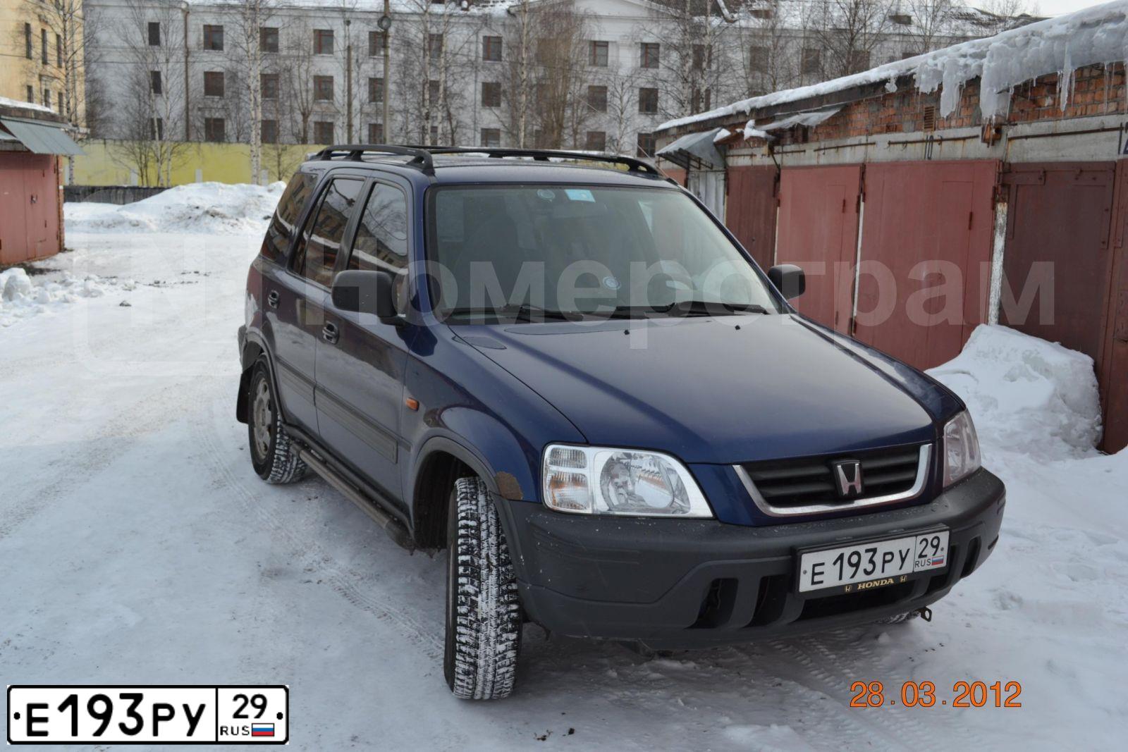 Фото автомобиля HONDA CR-V, 1997 — госномер Е193РУ29
