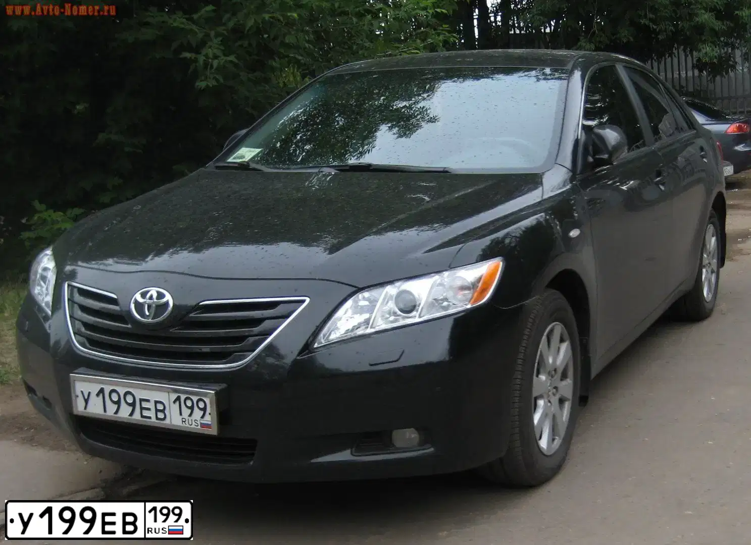 Фото автомобиля TOYOTA CAMRY, 2008 — госномер Х885КО799. Цвет: ЧЕРНЫЙ