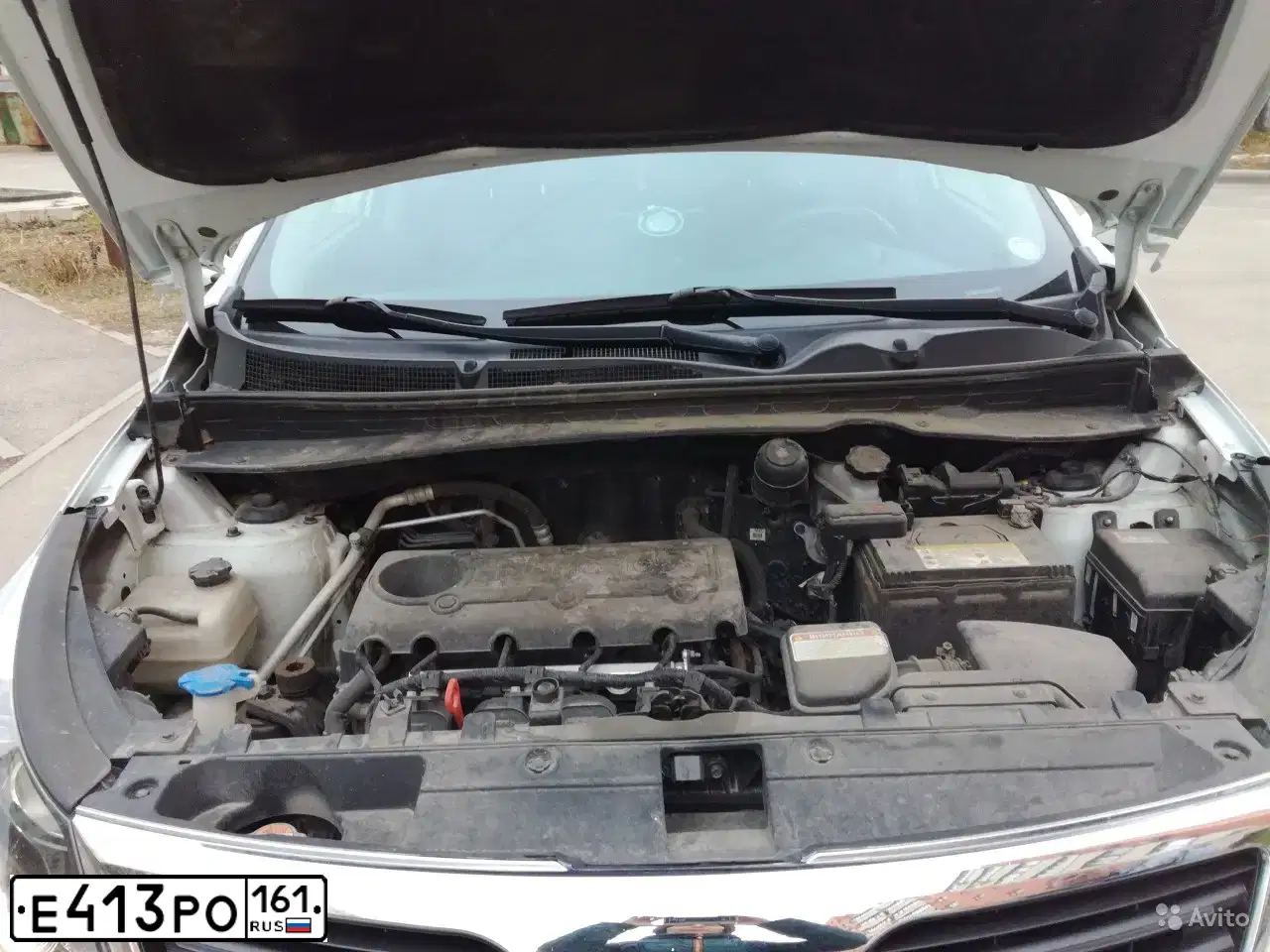 Фото автомобиля KIA SPORTAGE, 2011 — госномер С295РМ761. Цвет: Белый