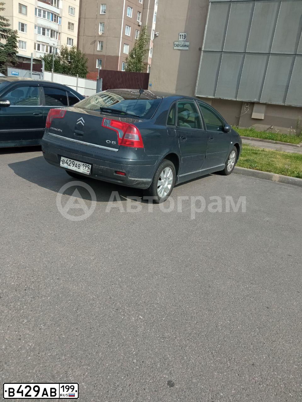 Фото автомобиля CITROEN C5, 2007 — госномер В429АВ199. Цвет: темно-серый