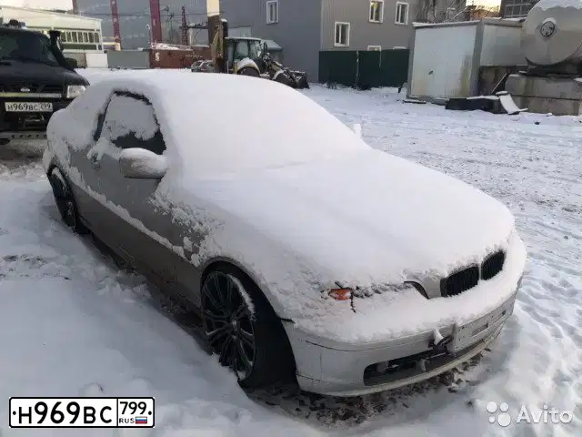 Фото автомобиля NISSAN PATROL, 1998 — госномер Т052ВУ78. Цвет: ЧЕРНЫЙ