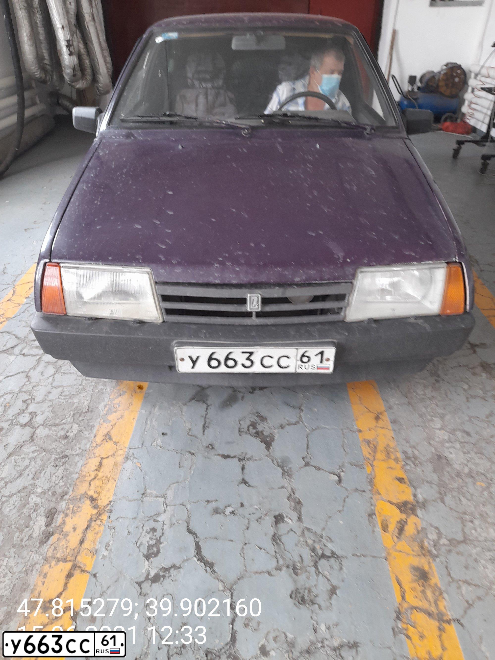 Фото автомобиля LADA 2109 SAMARA, 1997 — госномер У663СС61. Цвет: БАКЛАЖАНОВЫЙ