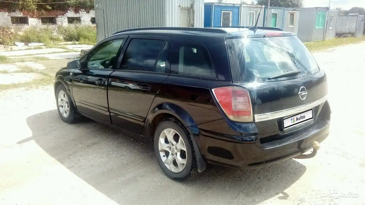 Фото автомобиля LADA 2114 SAMARA, 2010 — госномер Х025УА790. Цвет: СЕРЫЙ