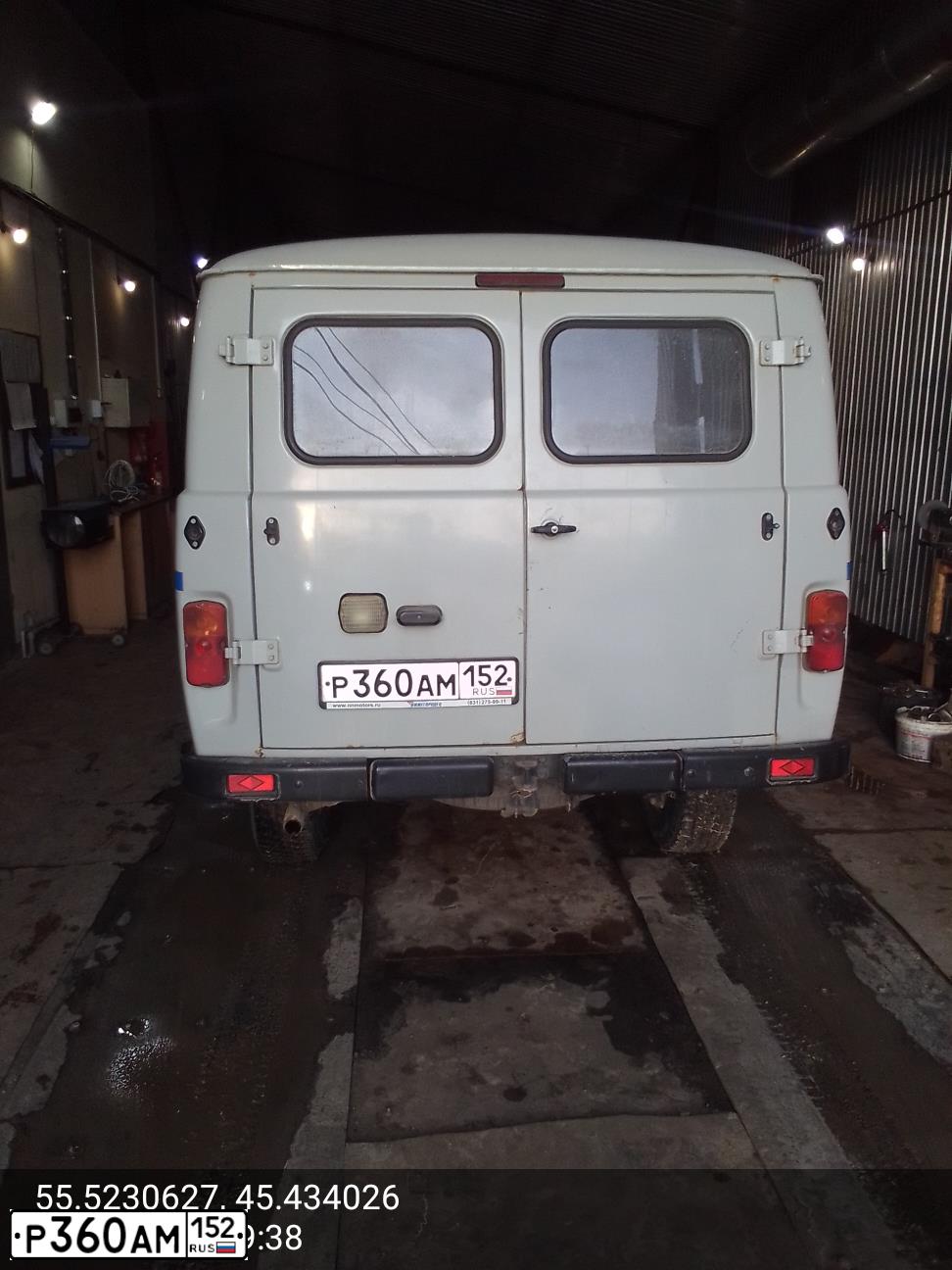 Фото автомобиля UAZ 3909, 2017 — госномер Р360АМ152. Цвет: СВЕТЛ СЕР НЕМЕТАЛЛИК