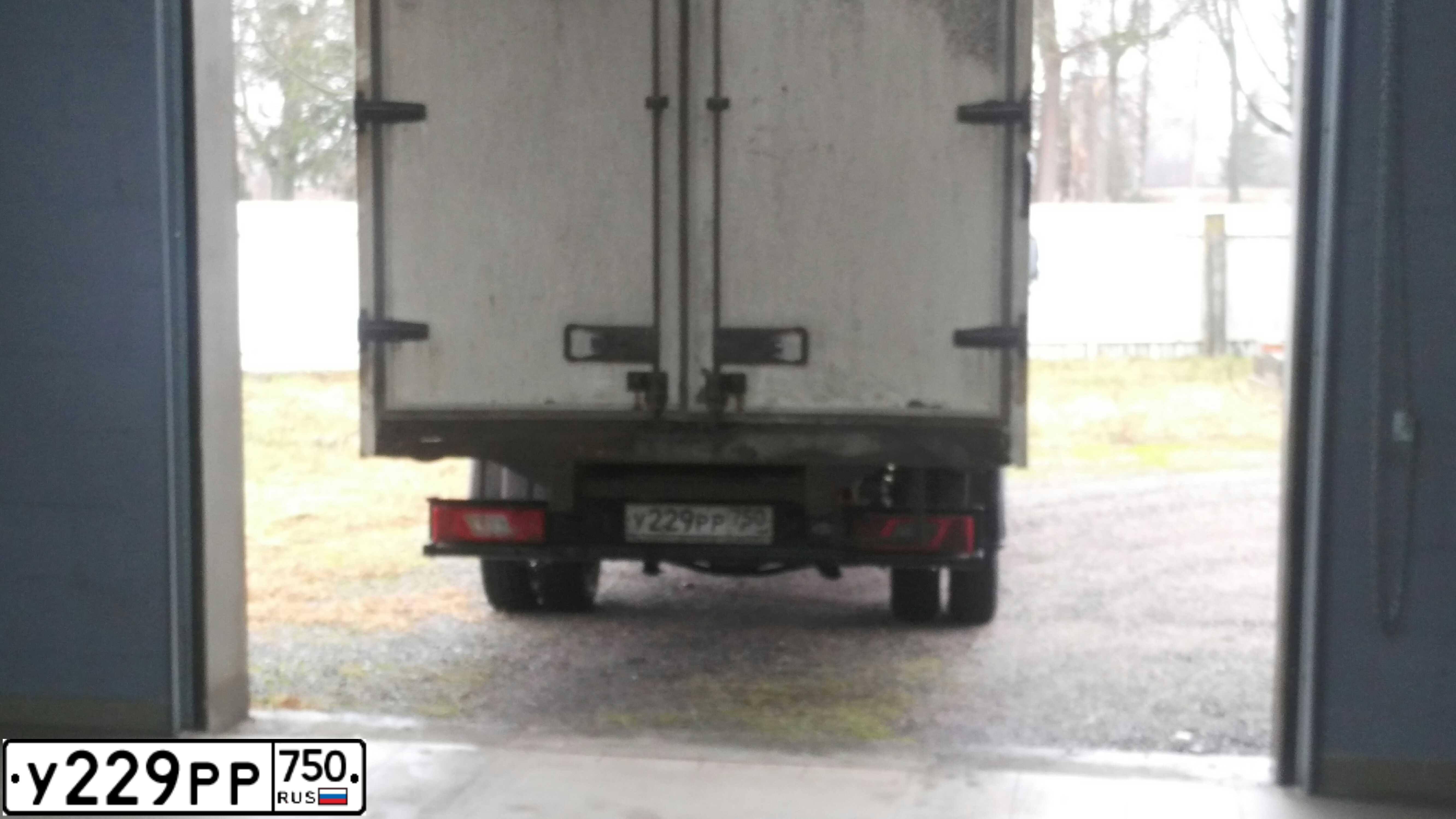 Фото автомобиля FORD TRANSIT, 2017 — госномер С673РВ39. Цвет: Белый