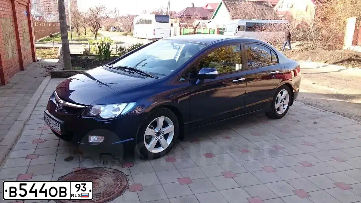 Фото автомобиля HONDA CIVIC, 2008 — госномер В544ОВ93. Цвет: ТЕМНО-СИНИЙ