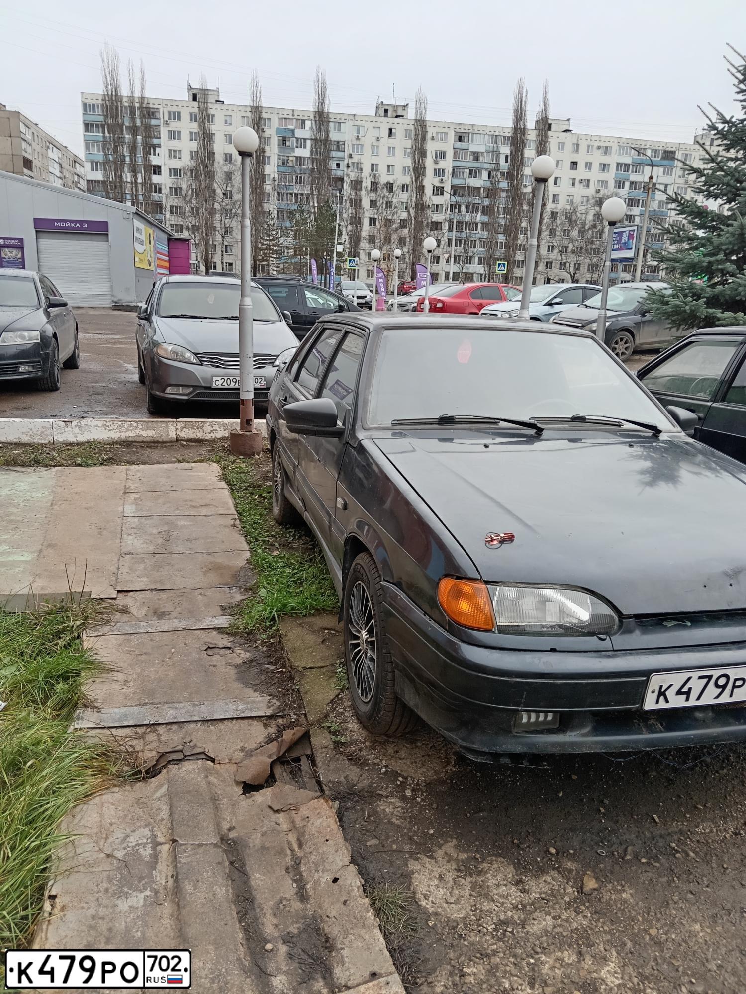 Фото автомобиля LADA 2115 SAMARA, 2004 — госномер М492ВК02. Цвет: ГРАФИТОВЫЙ МЕТАЛЛИК