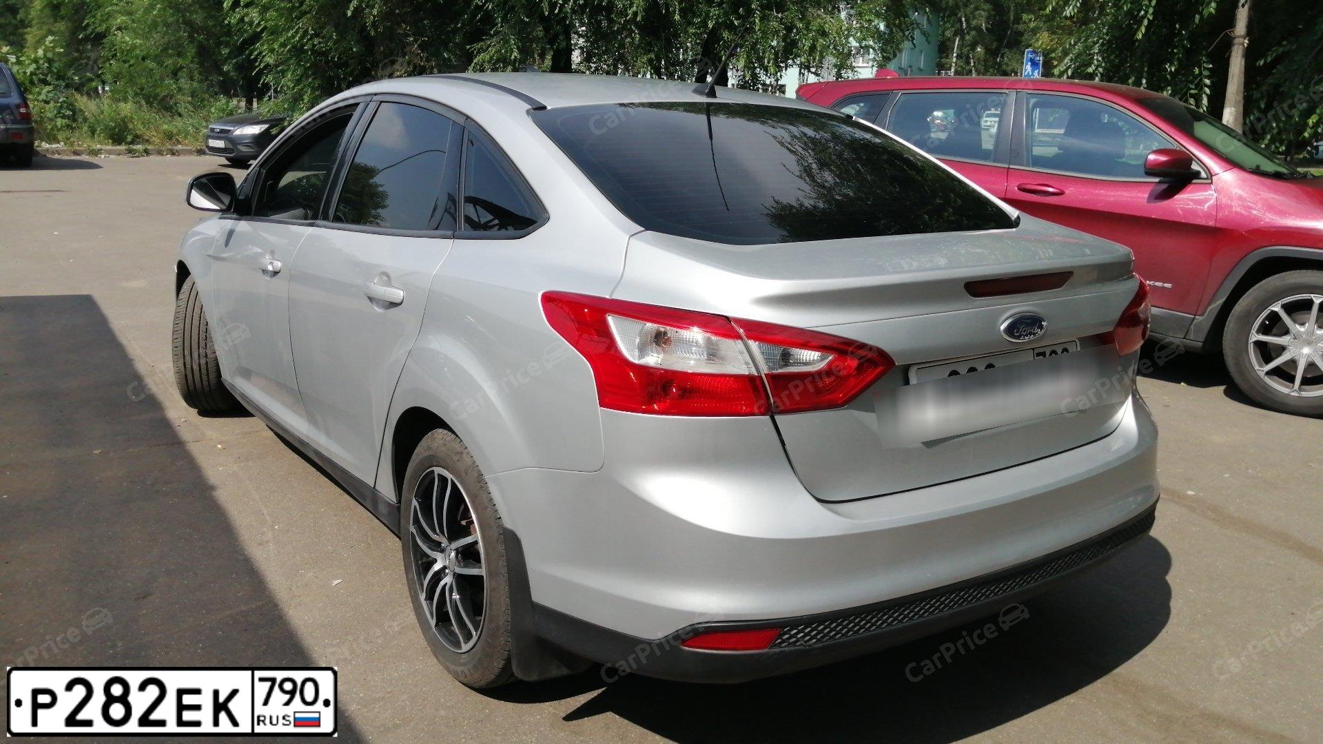 Фото автомобиля FORD FOCUS, 2013 — госномер Р878МВ797. Цвет: Серебристый