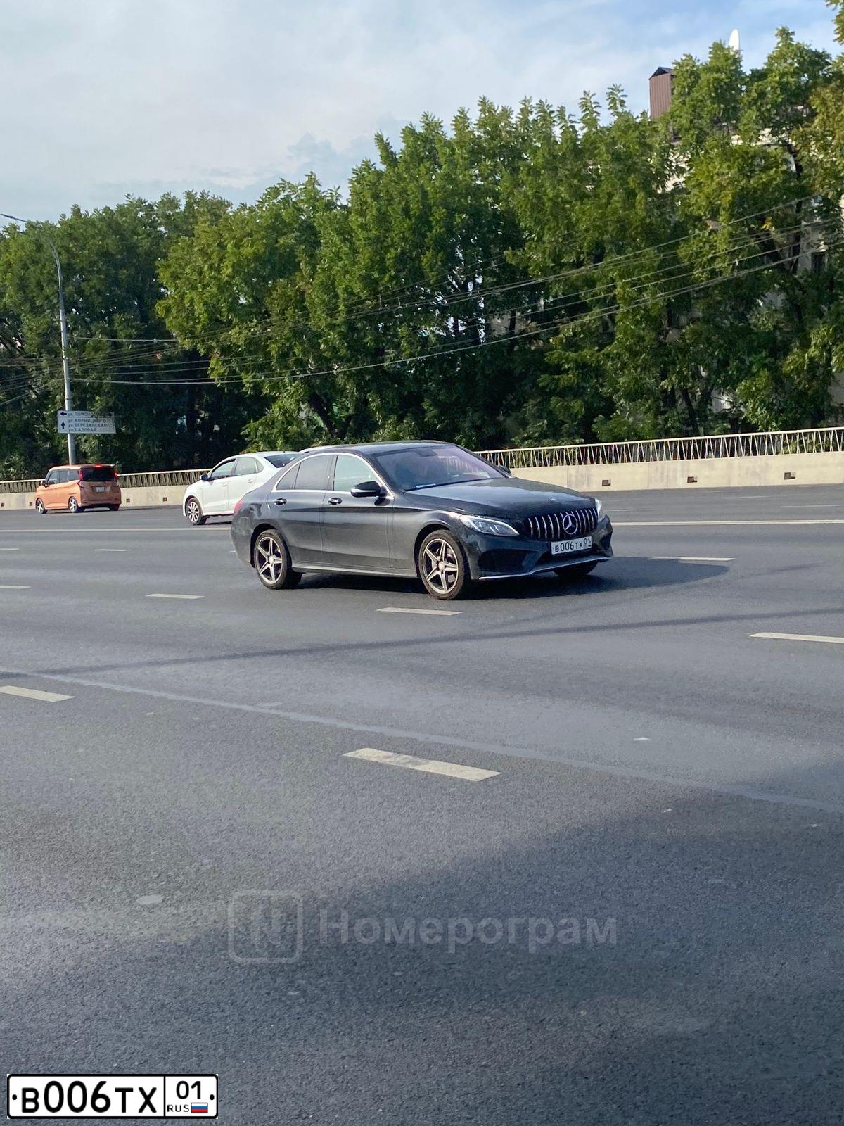 Фото автомобиля NISSAN MICRA, 2004 — госномер Н866АР193. Цвет: ФИОЛЕТОВЫЙ