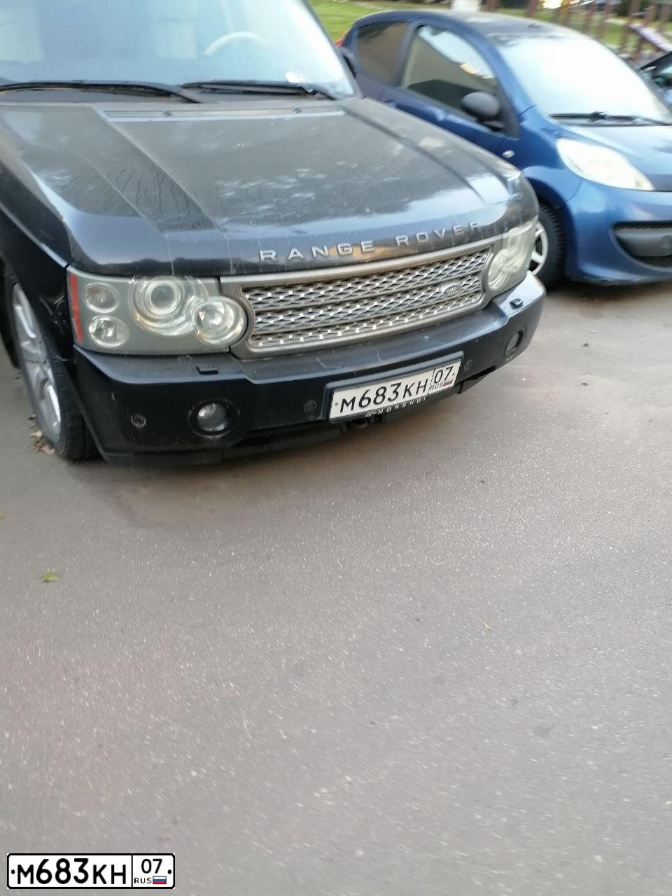 Фото автомобиля LANDROVER RANGE ROVER, 2006 — госномер М683КН07. Цвет: ЧЕРНЫЙ