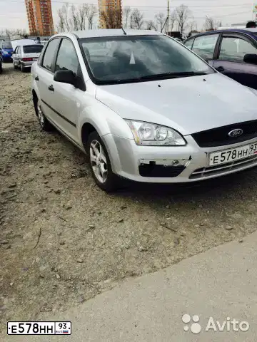 Фото автомобиля FORD FOCUS, 2007 — госномер Е578НН93. Цвет: СЕРЕБРИСТЫЙ