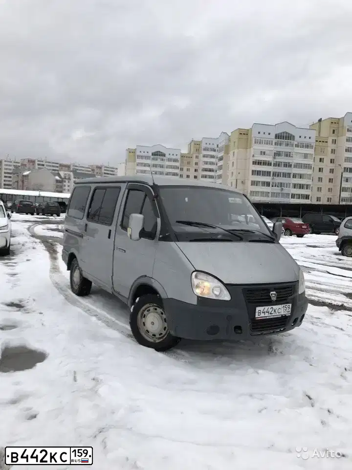 Фото автомобиля GAZ 2217 SOBOL, 2006 — госномер В442КС159. Цвет: СИЛЬВЕР