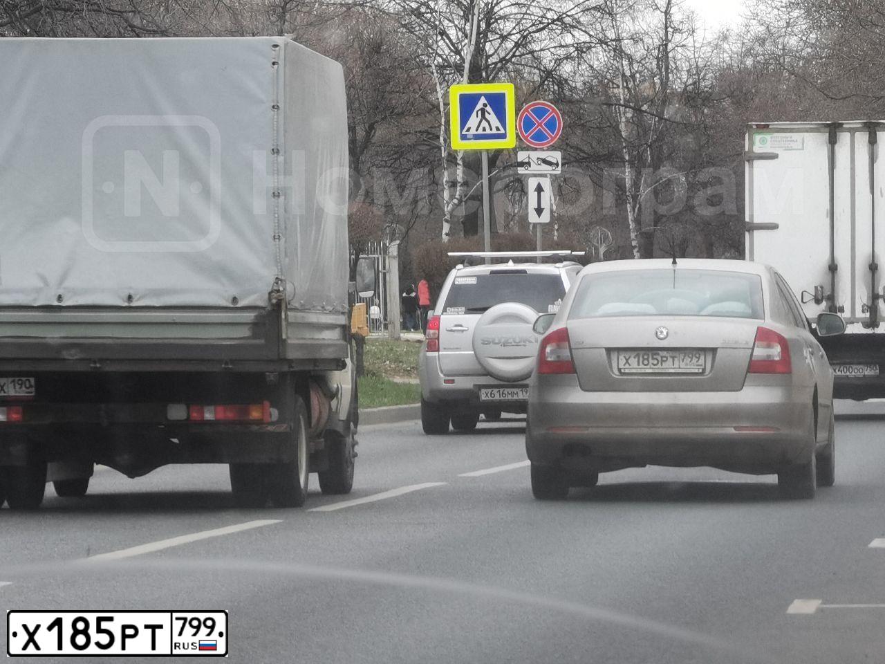 Фото автомобиля SKODA OCTAVIA, 2011 — госномер У719ОС790. Цвет: СЕРЫЙ