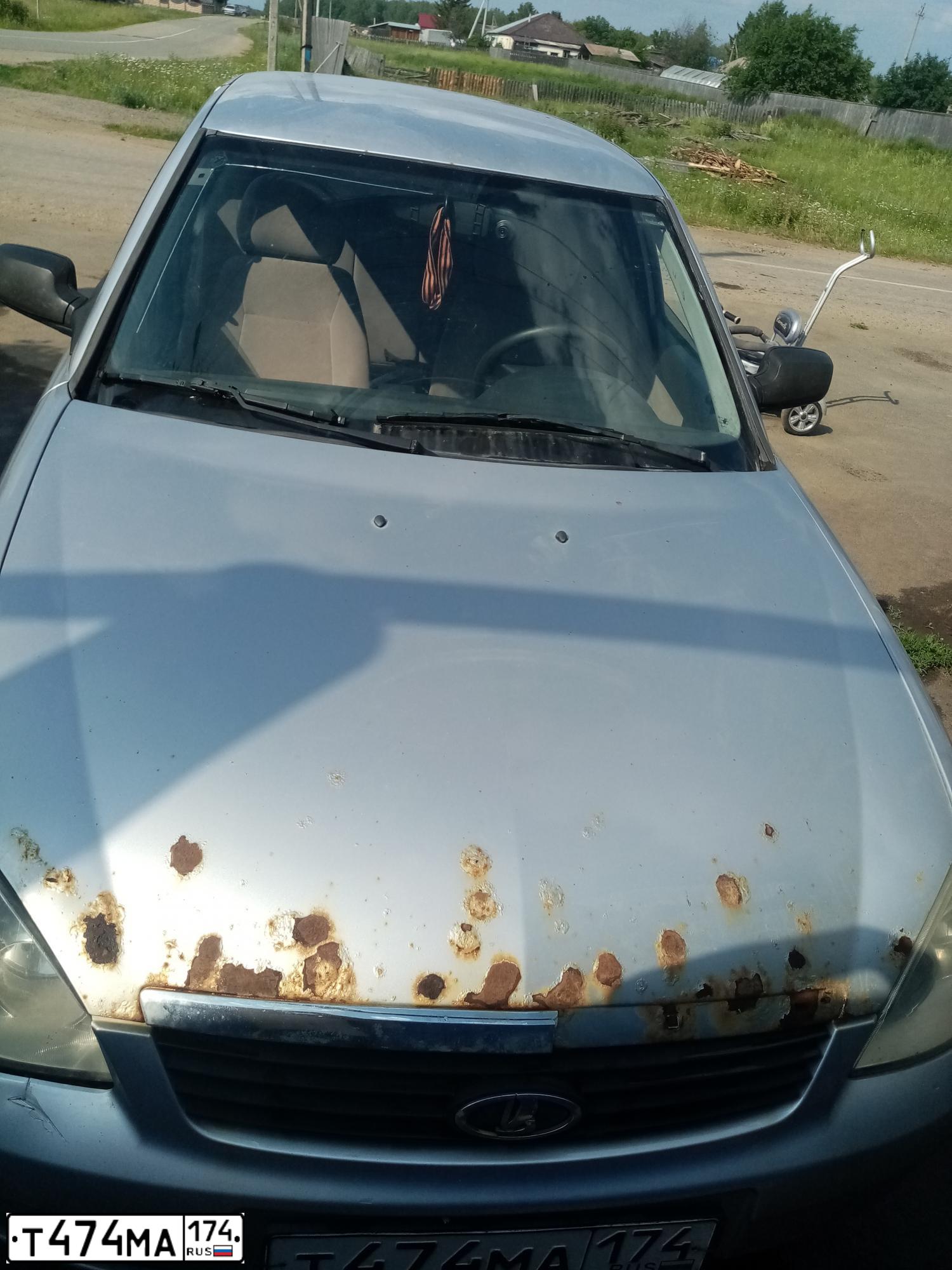 Фото автомобиля LADA PRIORA, 2007 — госномер М770МА702. Цвет: СВЕТЛО-СЕРЕБРИСТЫЙ МЕТАЛЛ