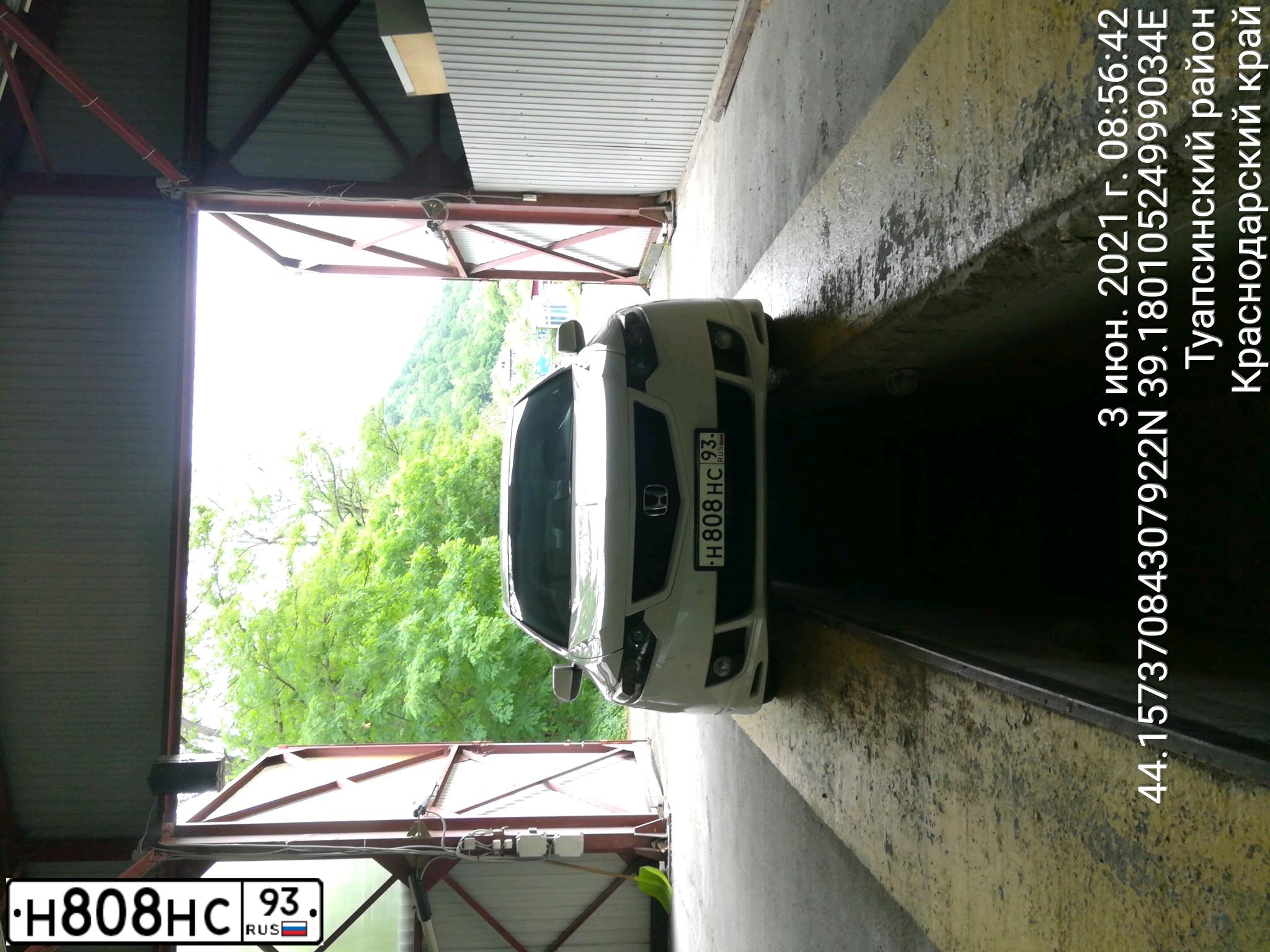 Фото автомобиля HONDA, 2009 — госномер Н808НС93