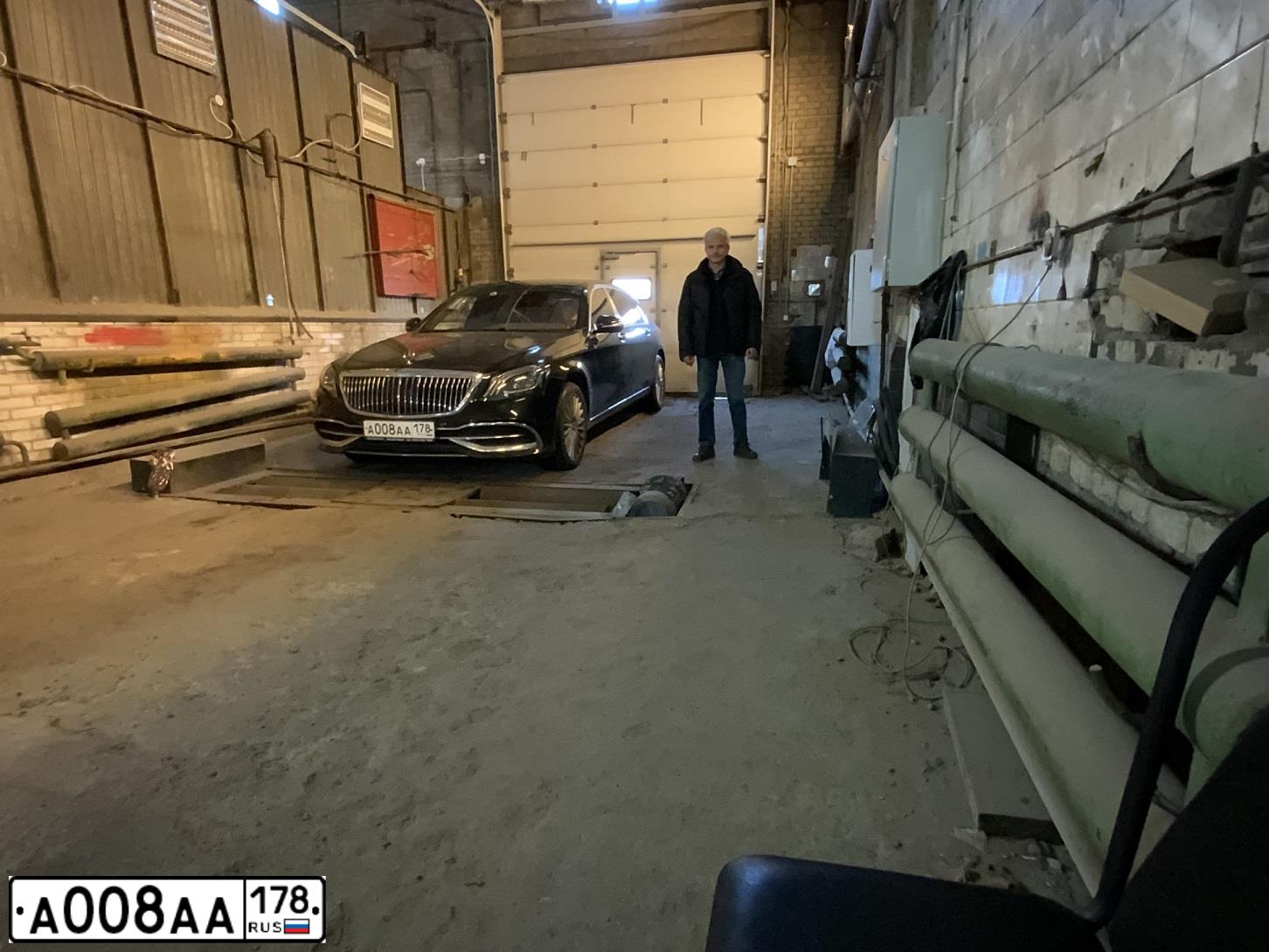 Фото автомобиля CADILLAC ESCALADE, 2007 — госномер О088ОО78. Цвет: ЧЕРНЫЙ