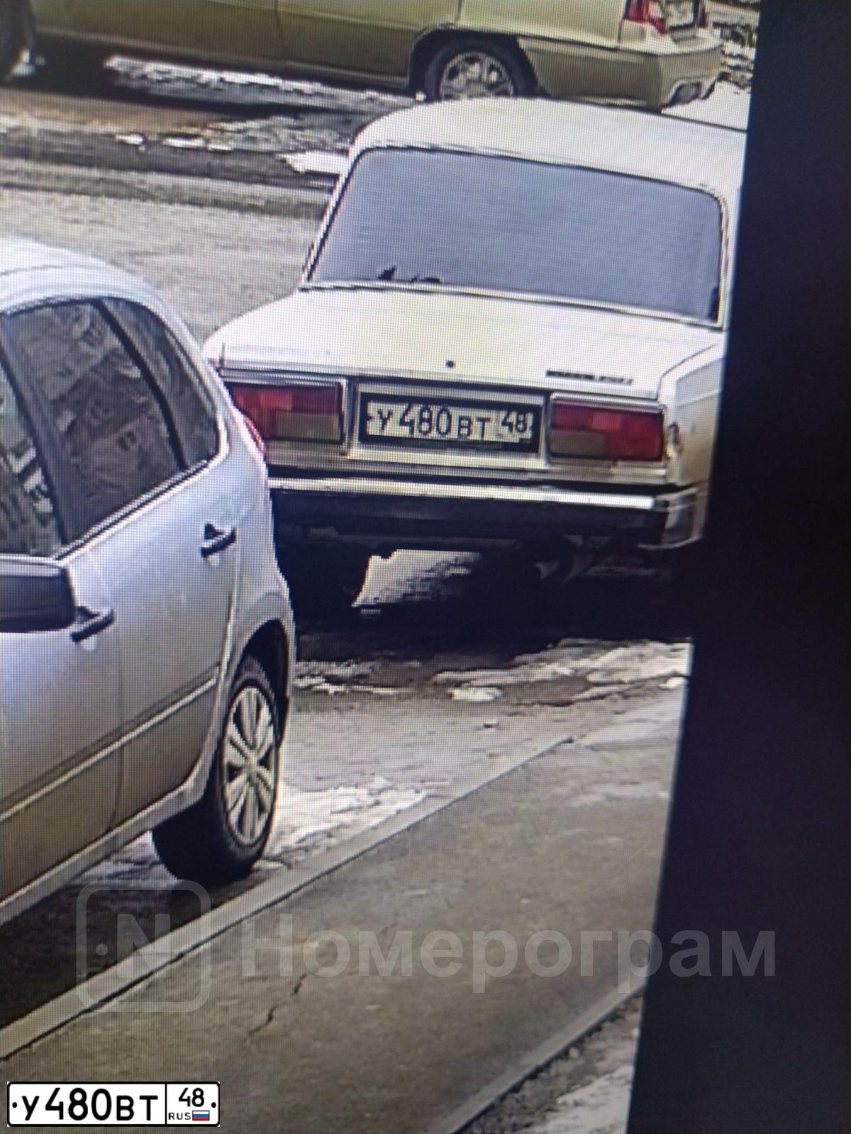 Фото автомобиля LADA 2107, 2011 — госномер У480ВТ48. Цвет: СВЕТЛО СЕРЕБ МЕТАЛЛ