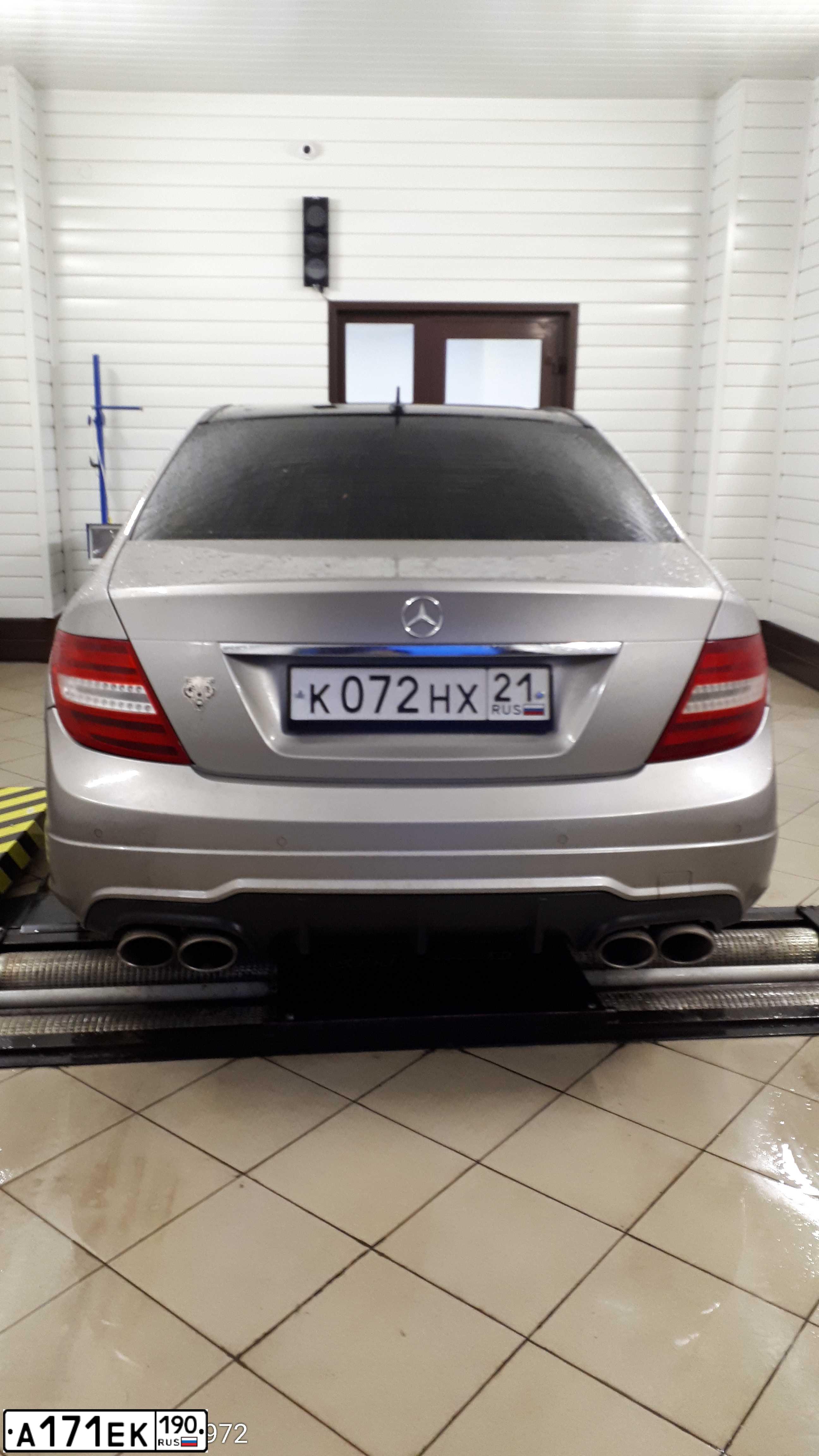 Фото автомобиля MERCEDES C-KLASSE, 2007 — госномер С879КТ716. Цвет: СЕРО-БЕЖЕВЫЙ