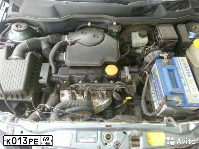 Фото автомобиля OPEL ASTRA, 1999 — госномер У875УА33. Цвет: синий