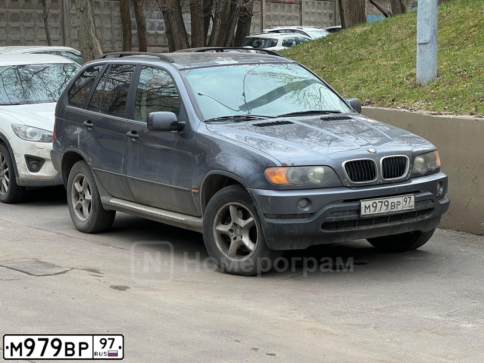 Фото автомобиля BMW X5, 2002 — госномер М979ВР97. Цвет: Серый