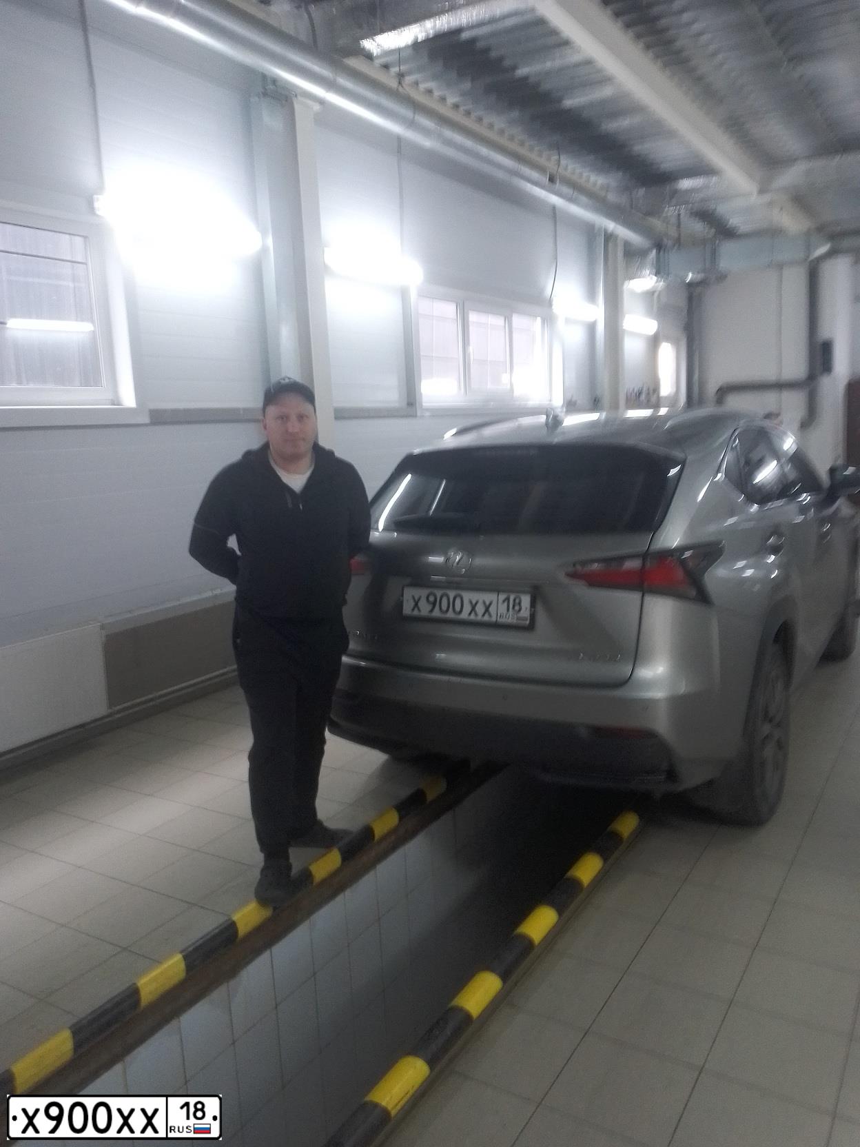 Фото автомобиля TOYOTA AURIS, 2012 — госномер М650ВК763. Цвет: ЧЕРНЫЙ
