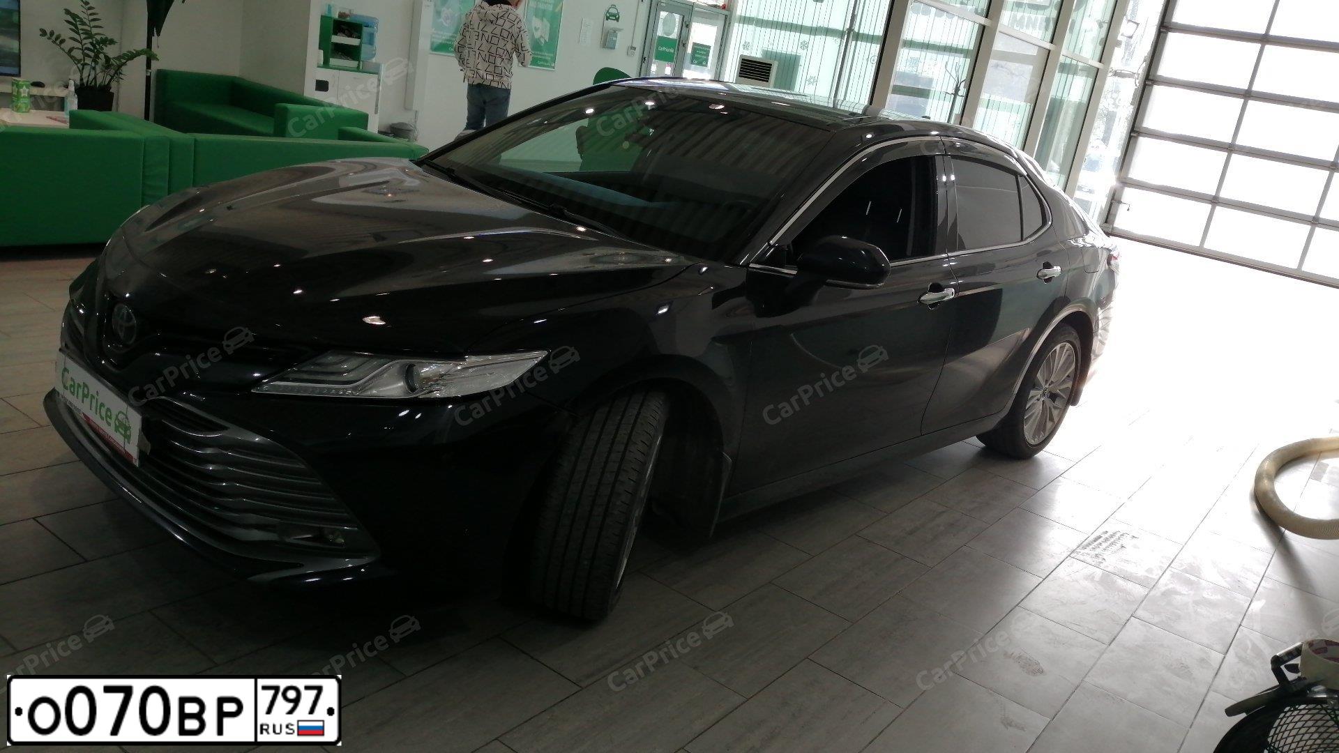 Фото автомобиля TOYOTA CAMRY, 2018 — госномер Т843ТА05